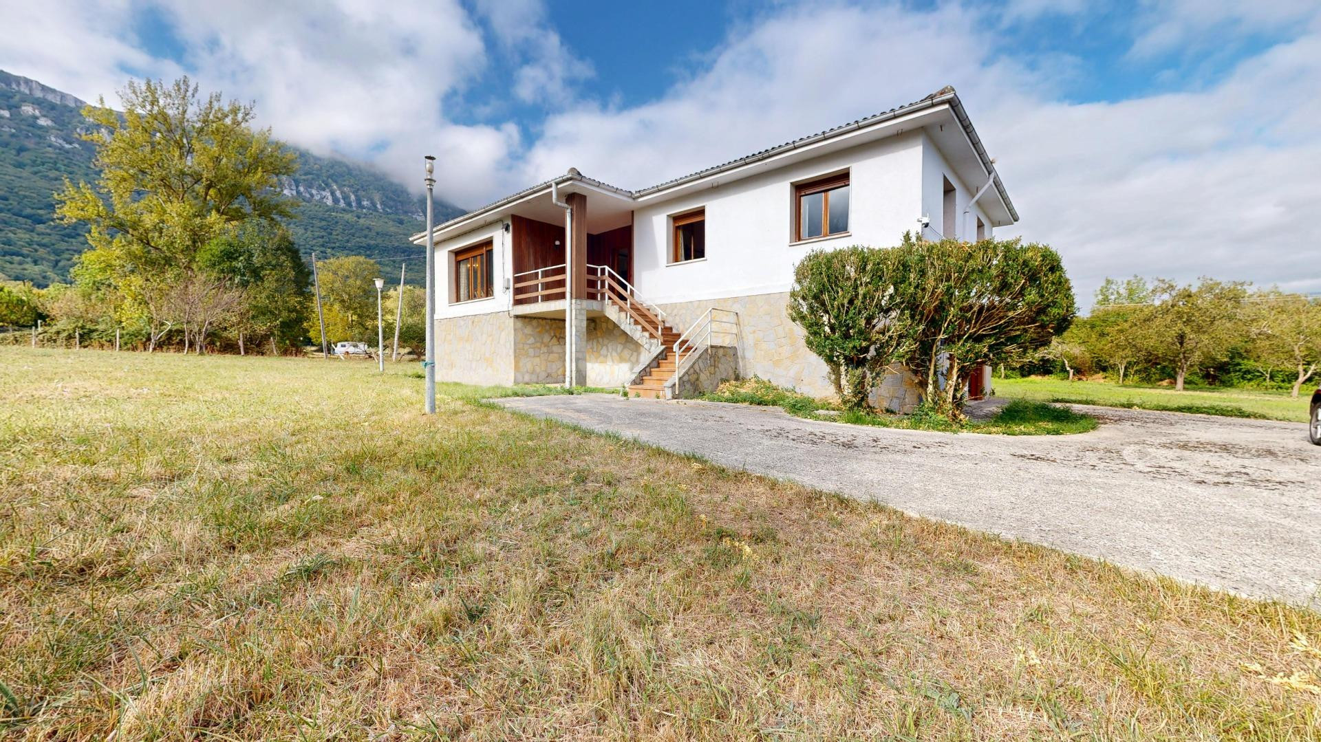 Casa en Siones de Mena - foto 4