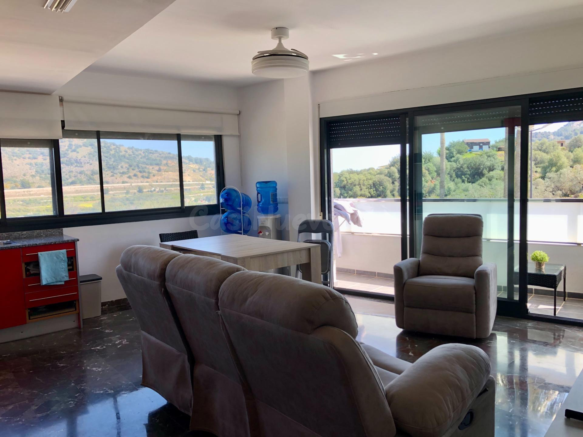 Se vende fantástico segundo piso reformado del 2008
