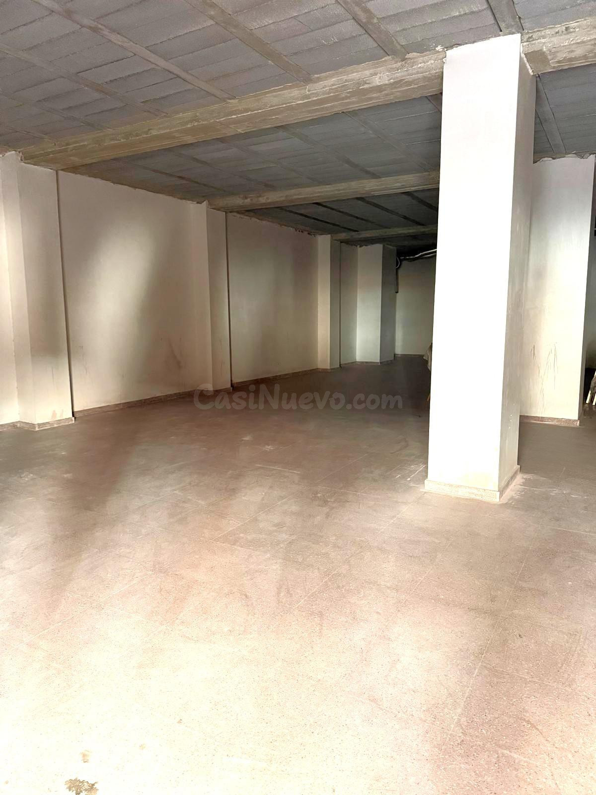 Local comercial diáfano con altillo y sotano en zona Carrus - foto 5