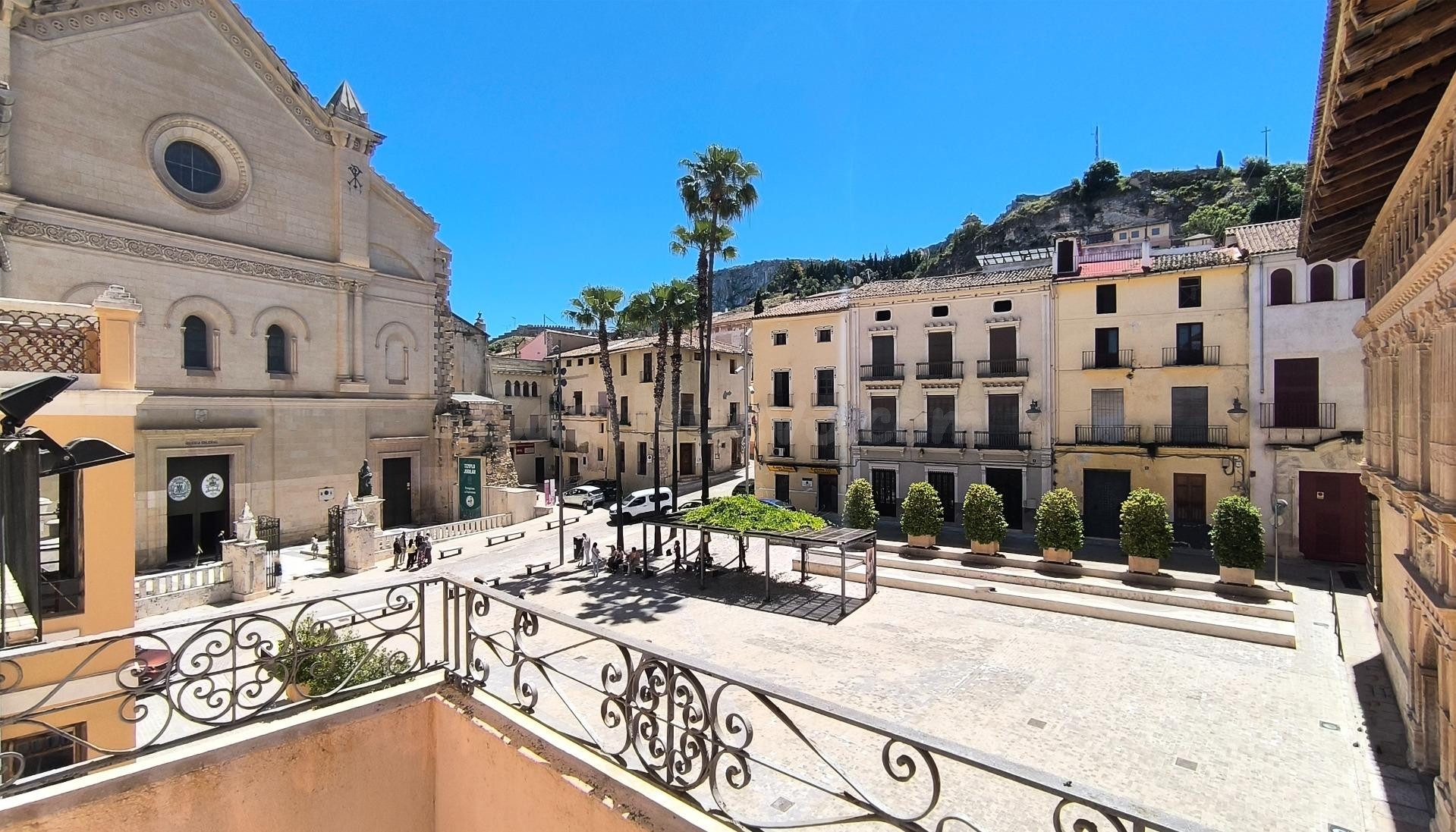 Una exclusiva casa en una ubicación privilegiada - foto 2