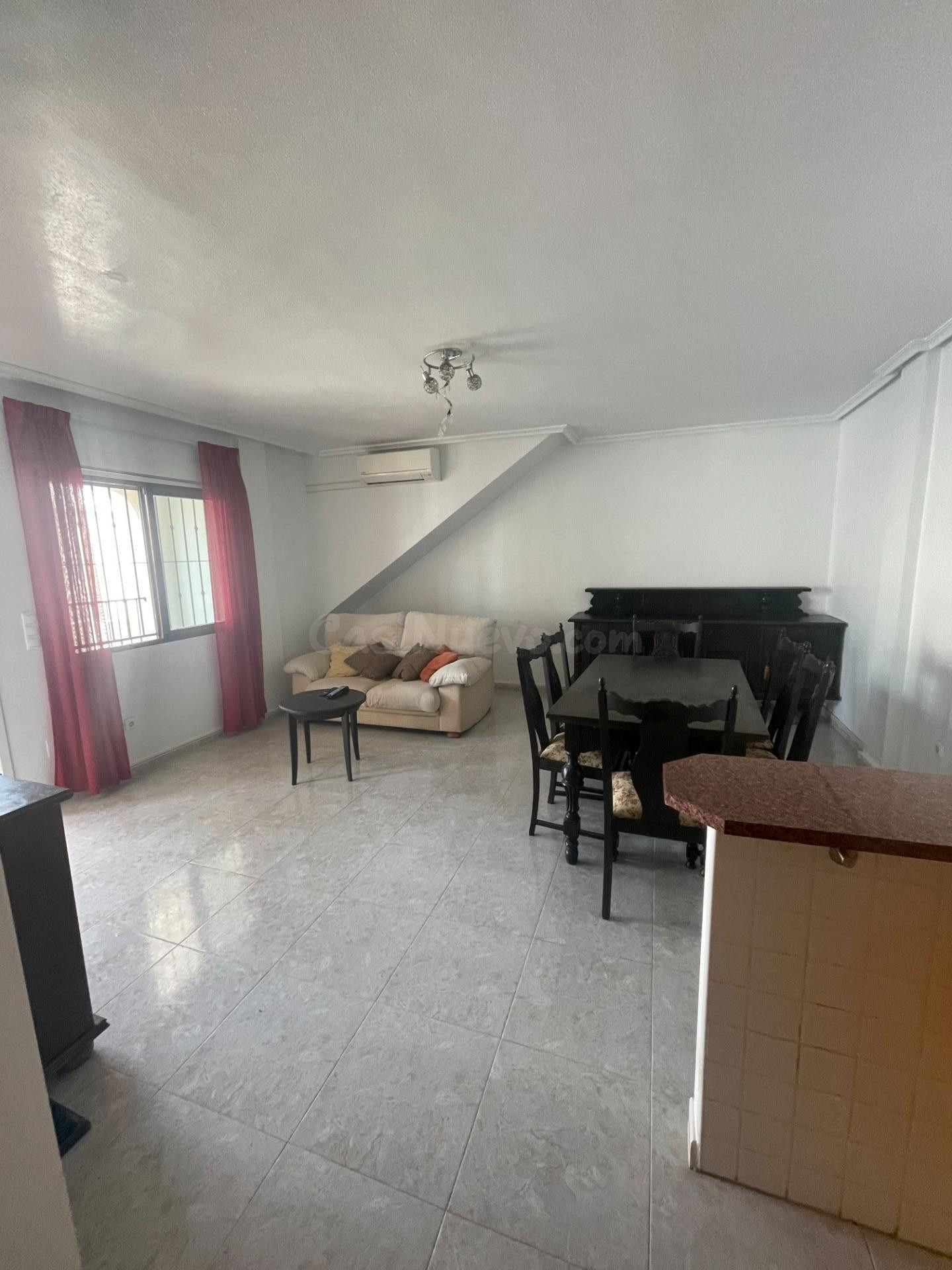 Encantador Bungalow en Daya Vieja con Piscina y Gran Terraza - foto 5