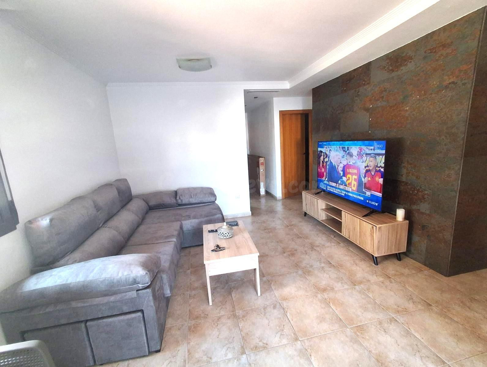Se vende apartamento  luminoso esquina en Playa  Los Arenale - foto 4