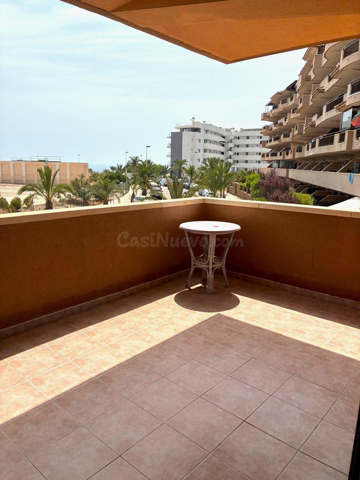 Se vende apartamento  luminoso esquina en Playa  Los Arenale - foto 5