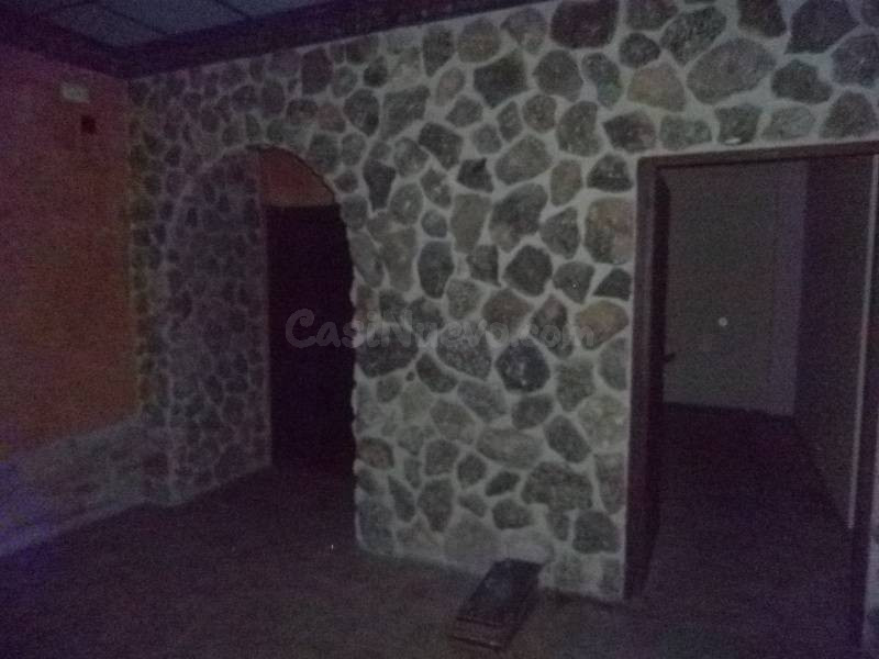 Local, céntrico 90 metros, acondicionado - foto 4