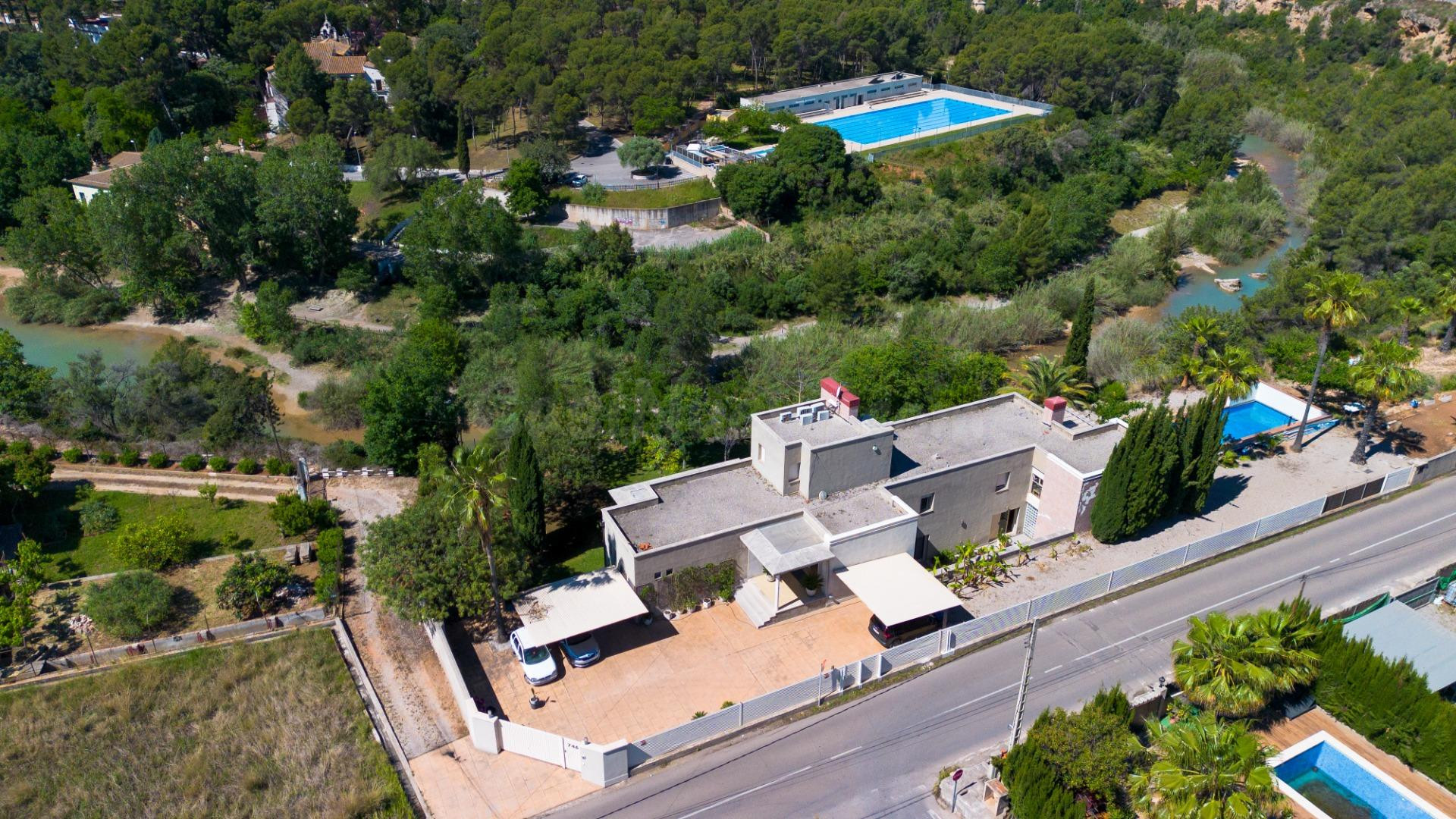 Exclusiva vivienda unifamiliar frente al ermitorio de la Vir - foto 3