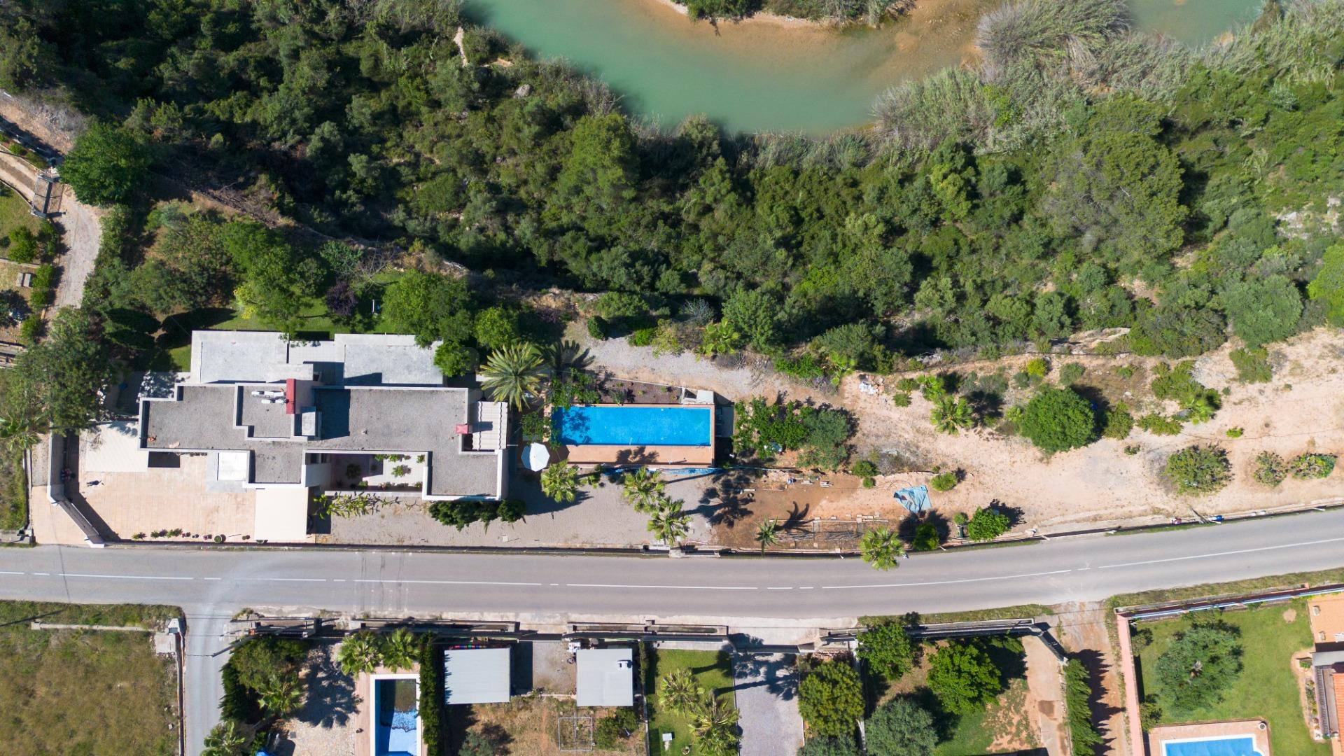 Exclusiva vivienda unifamiliar frente al ermitorio de la Vir - foto 4