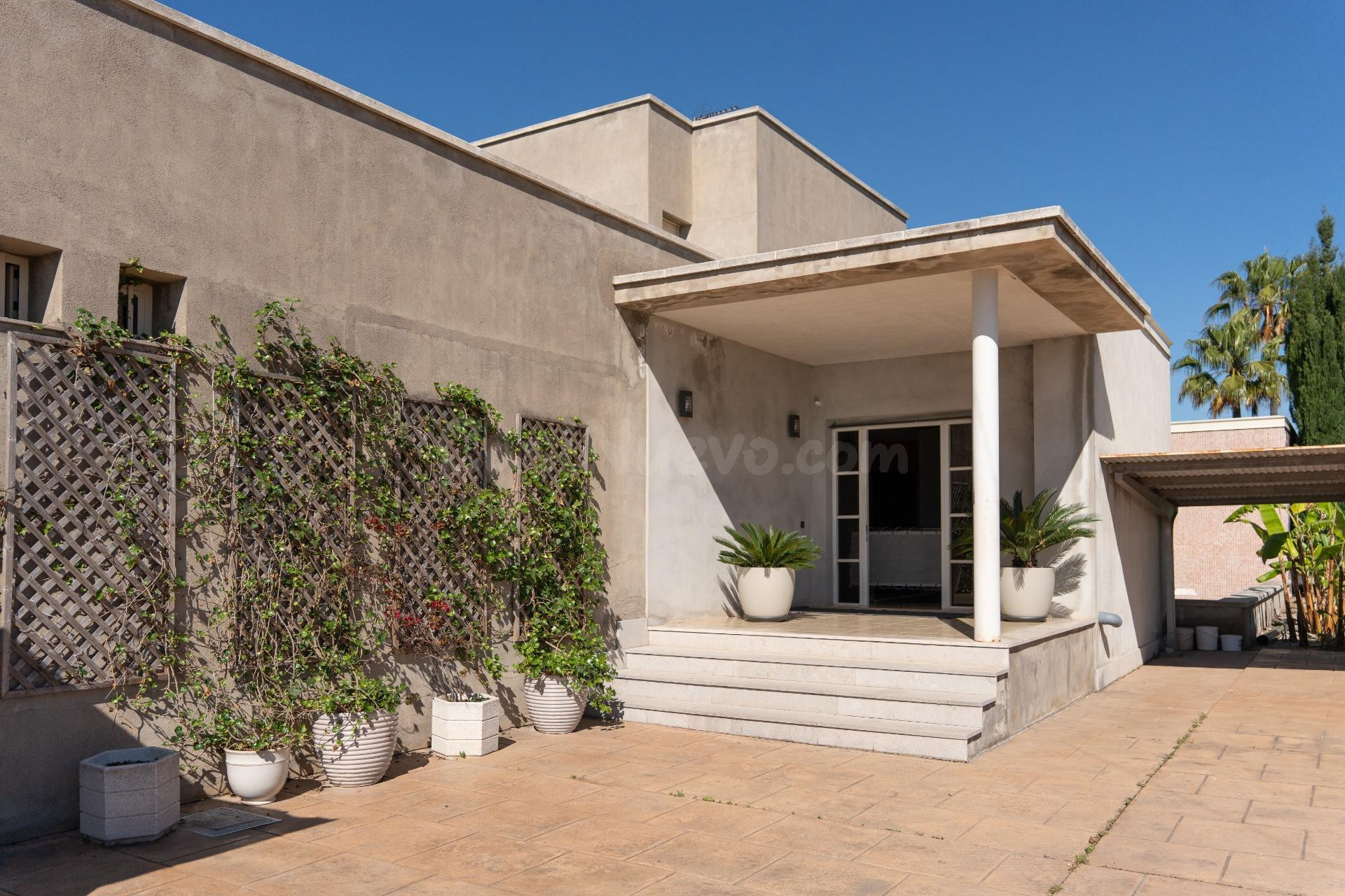 Exclusiva vivienda unifamiliar frente al ermitorio de la Vir - foto 5