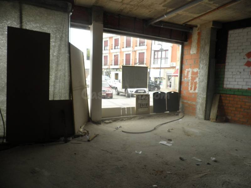 Impresionante Local comercial en pleno centro de Miguelturra - foto 2