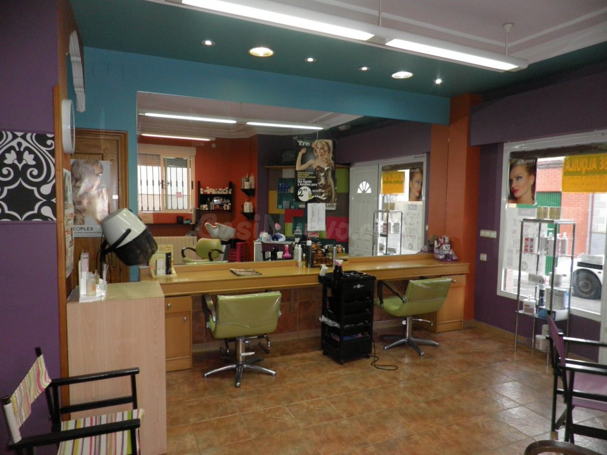 Local comercial 40m² en alquiler - SALESIANOS - foto 5