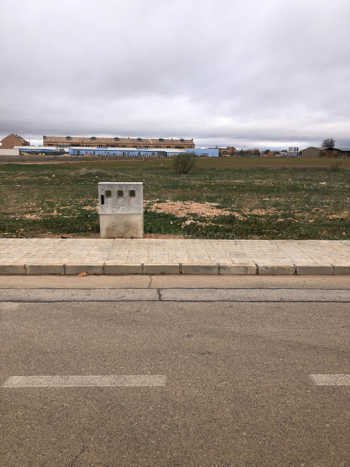 Solar en venta - Campo de Calatrava - foto 2