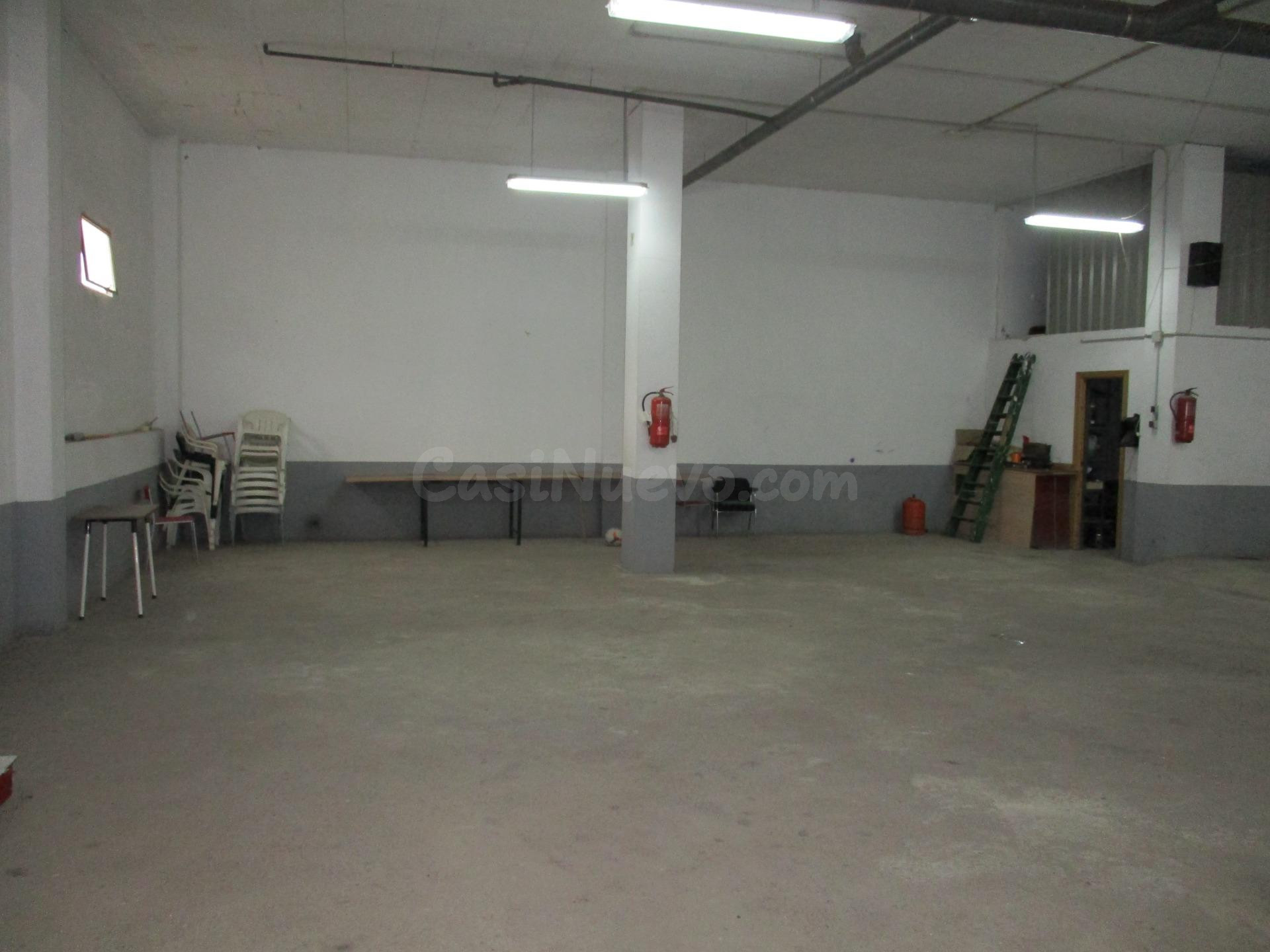 Local comercial 270m² en alquiler - PUERTOLLANO - foto 5