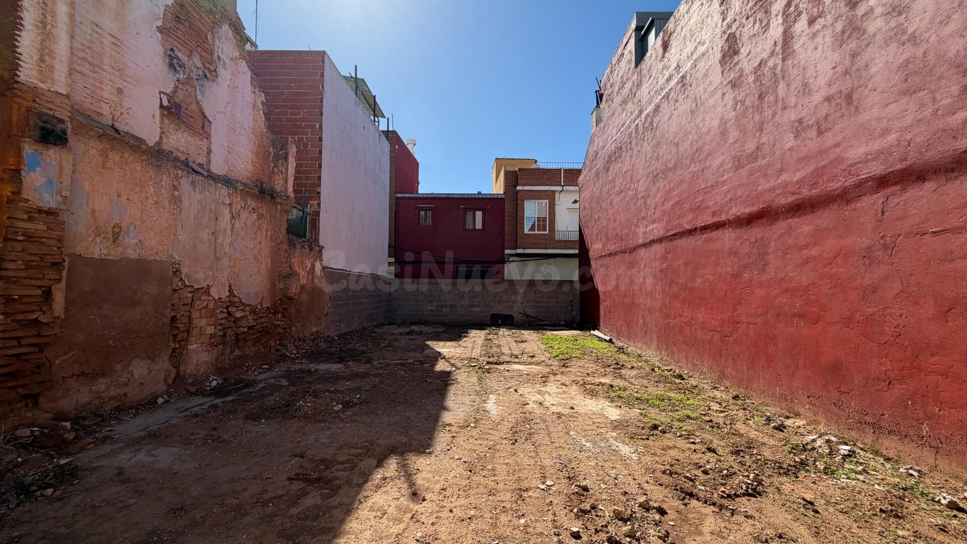 ¡Solar Urbano con Doble Fachada en Massanassa!