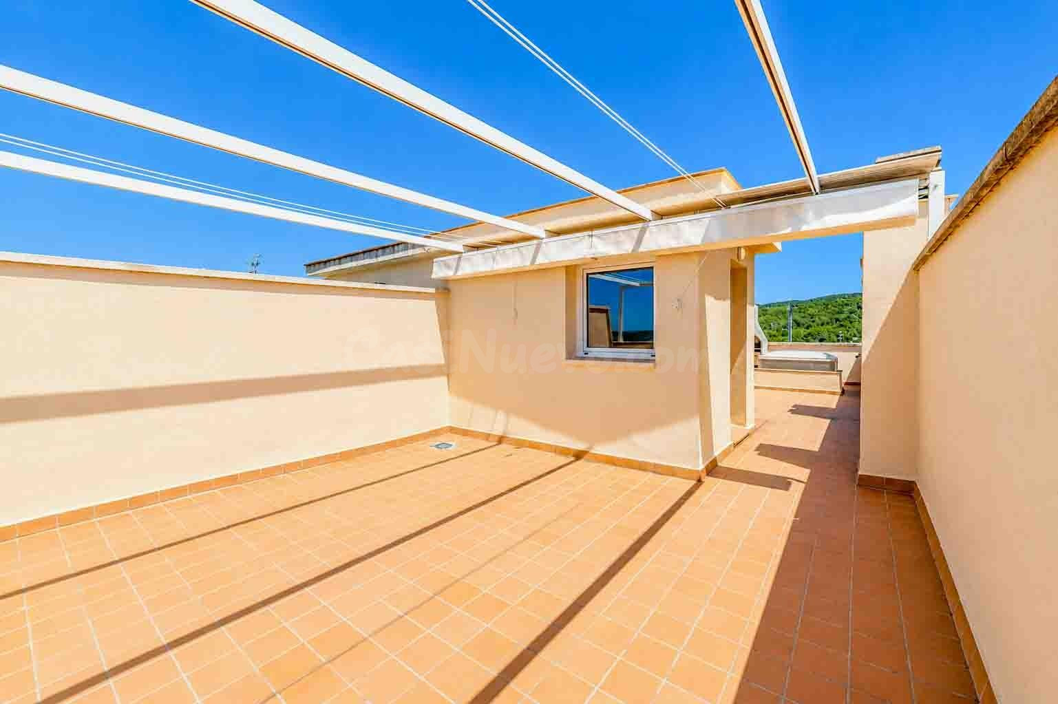 ÁTICO DÚPLEX CON TERRAZA PANORÁMICA Y VISTAS INFINITAS AL ME - foto 4