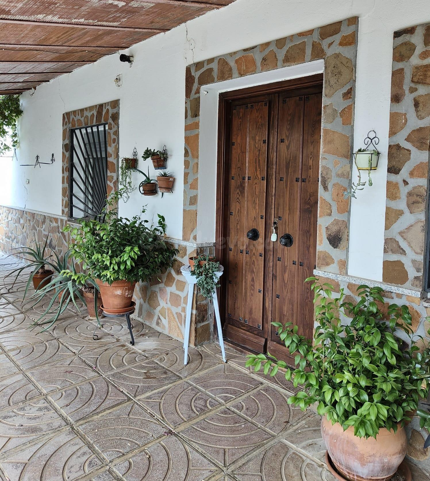 Chalet independiente, exteriores espectaculares - foto 3