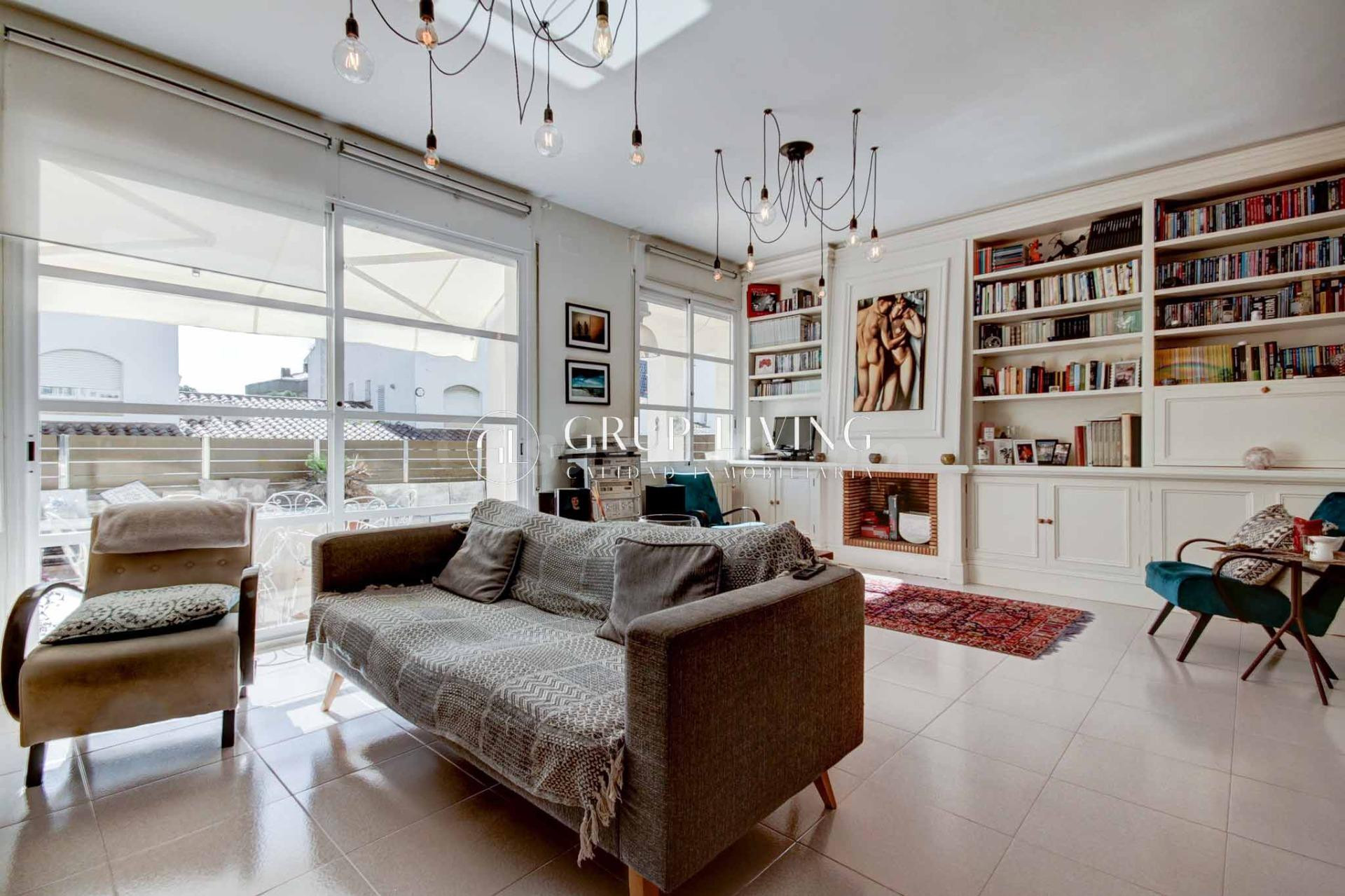 VIVIENDA CON VISTAS ABIERTAS Y AMPLIOS ESPACIOS EN UNA DE LA - foto 5