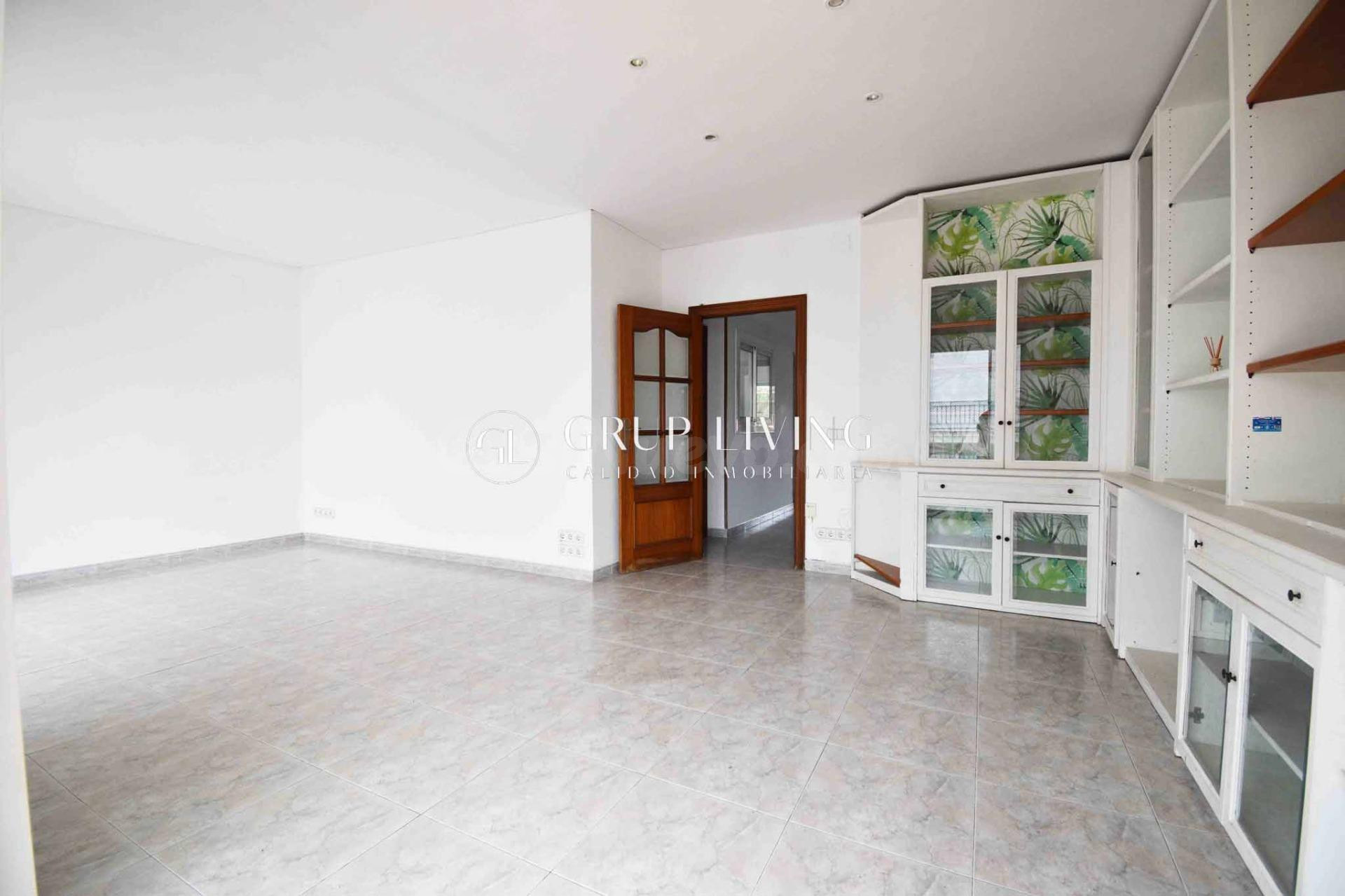 PISO EN FINCA TRANQUILA A 4 MINUTOS DEL MAR - foto 5