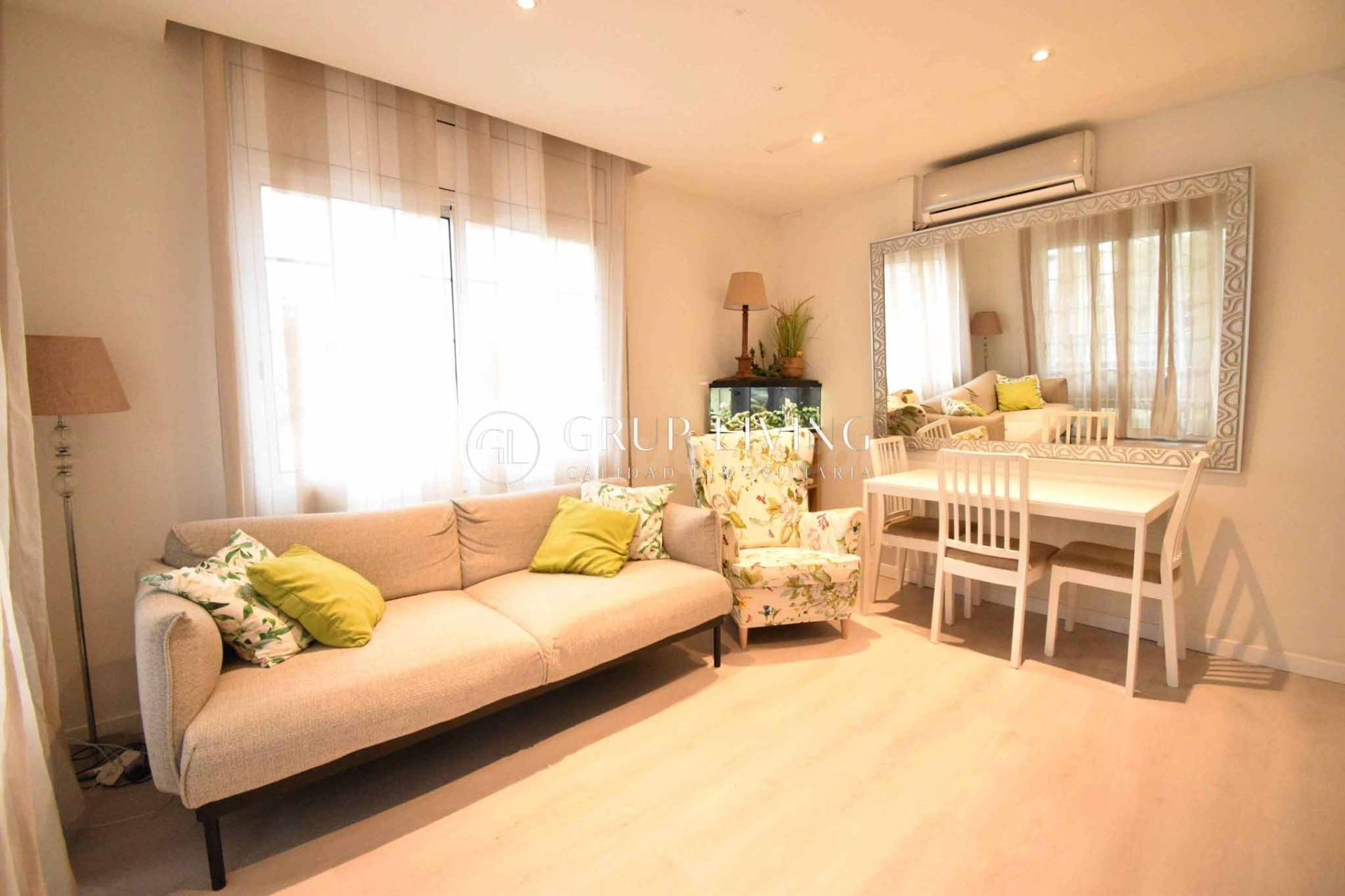 VIVIENDA ESQUINERA REFORMADA CON TERRAZA PRIVADA DE 50m2 Y V - foto 3