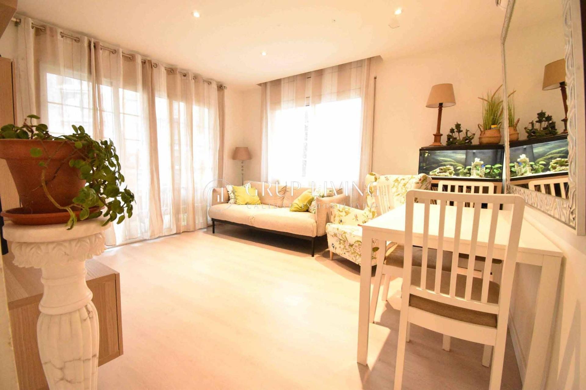 VIVIENDA ESQUINERA REFORMADA CON TERRAZA PRIVADA DE 50m2 Y V - foto 5