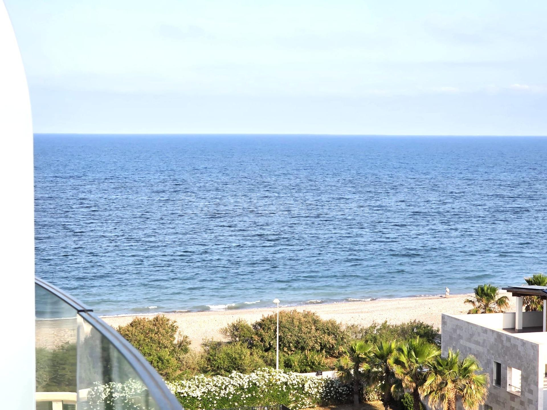 Viva todo el año con unas vistas preciosas al mar - foto 3