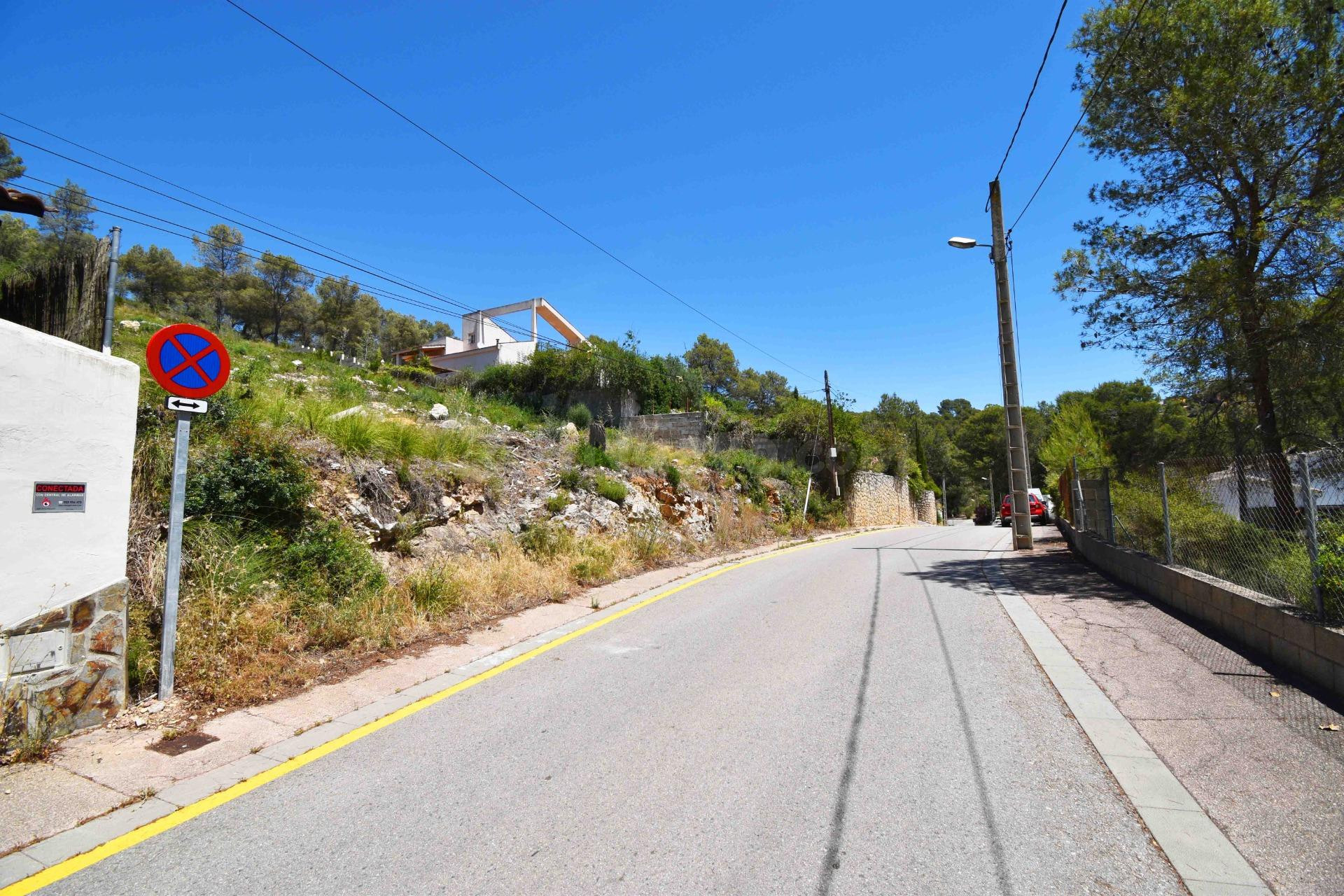 TERRENO EN CALLE MAR MEDITERRANIA - foto 3