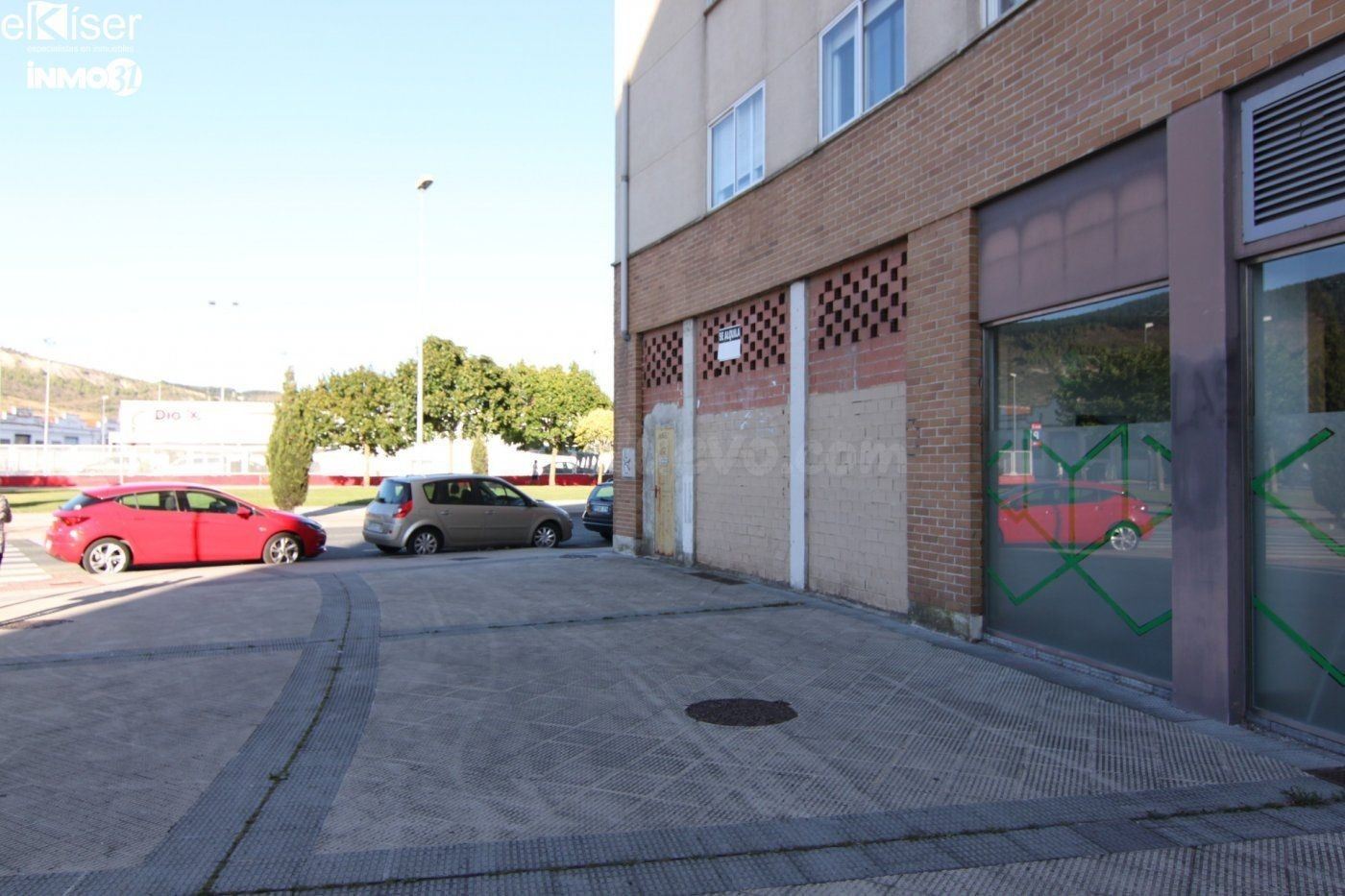 Ekiser vende local en Rochapea - foto 4
