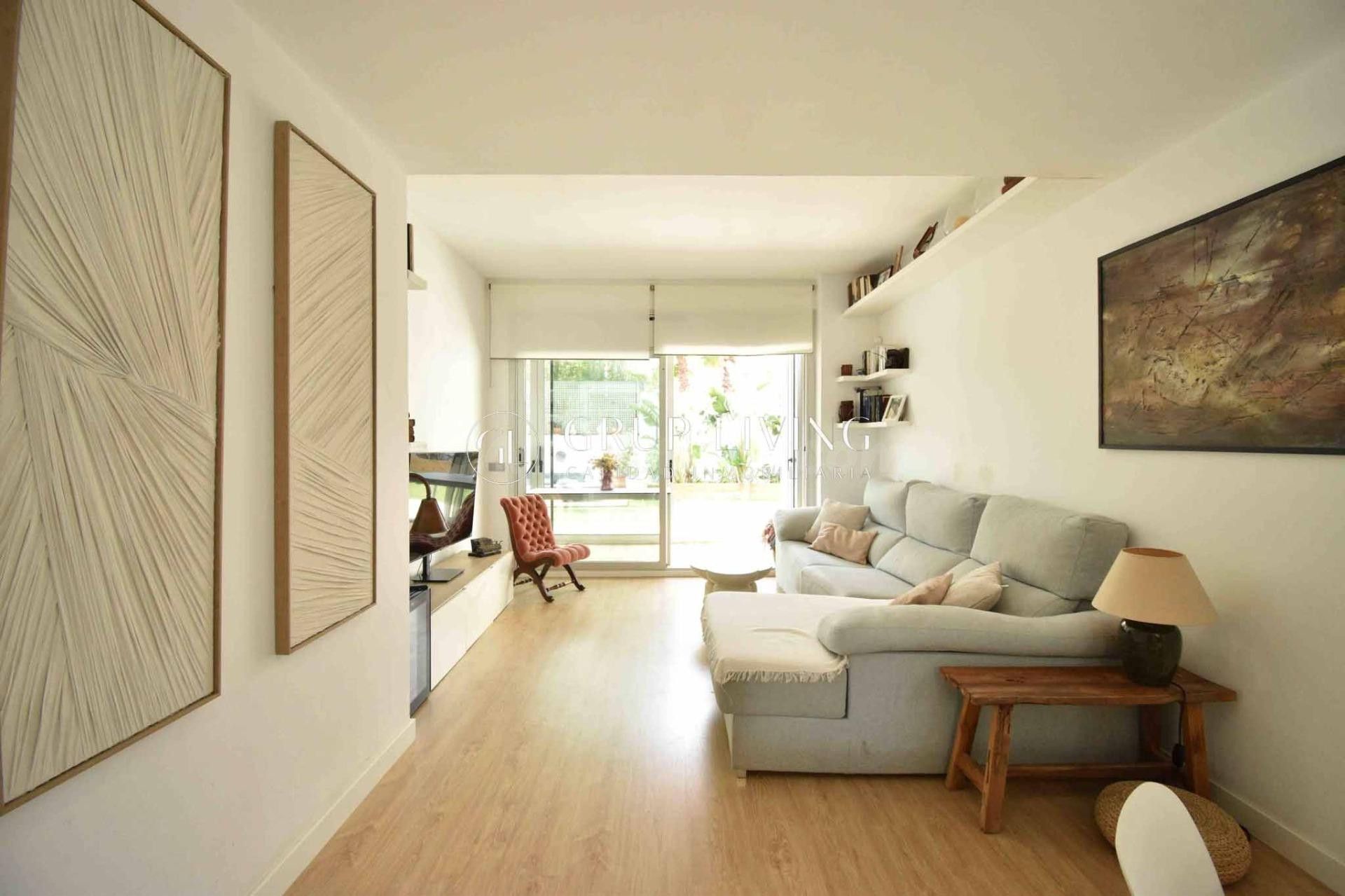 PLANTA BAJA CON GRAN JARDÍN EN LA PLANA - foto 4