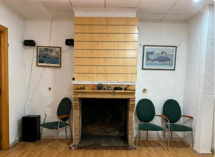 Casa de pueblo con amplias estancias y opción de dos viviend - foto 5