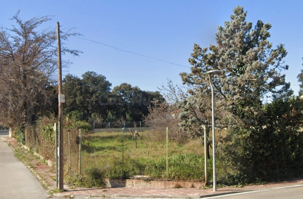 SOLAR EN VENTA EN COLLBATÓ - PLA DE CAN MIGRAT