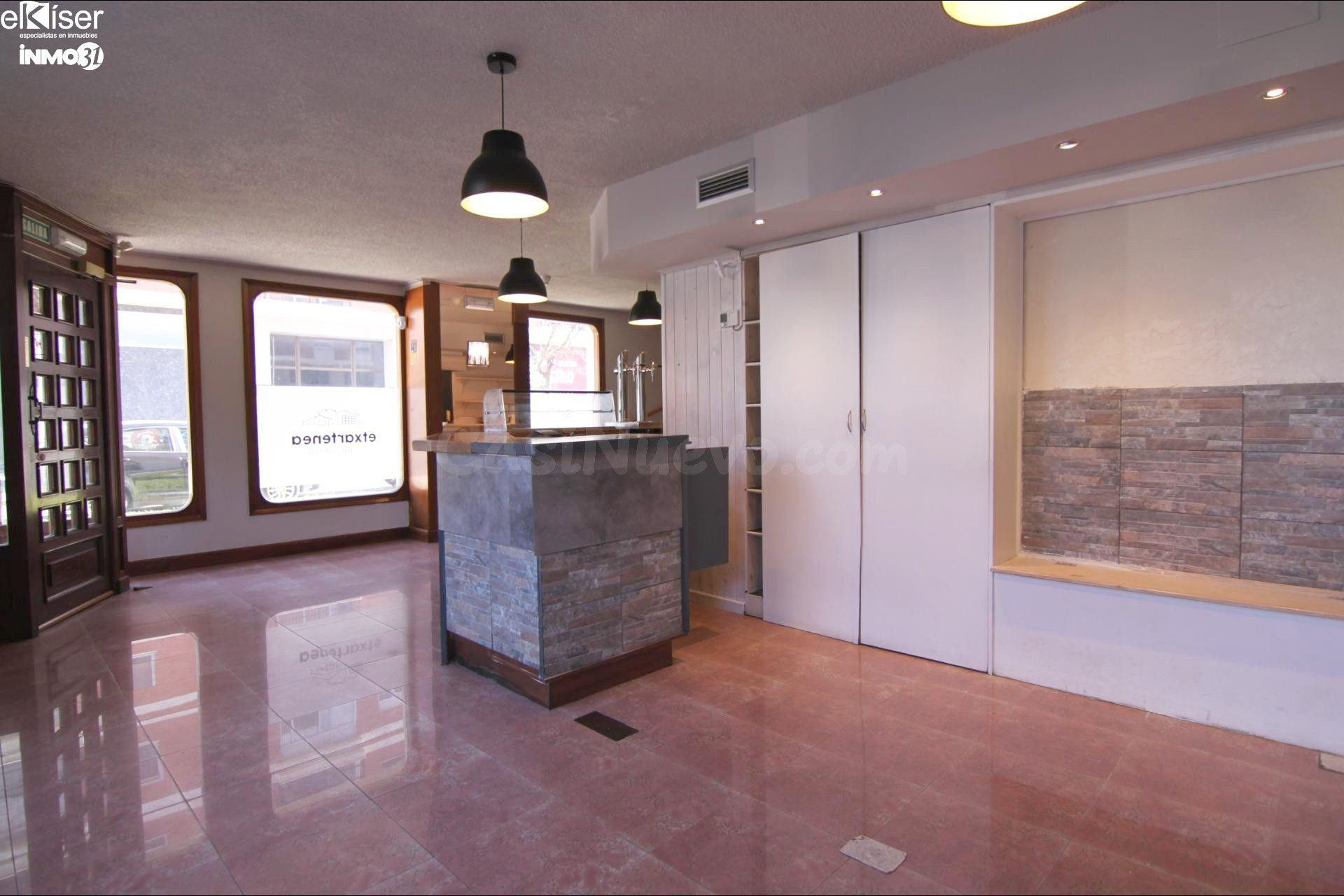 Se vende local en Barañain - foto 3