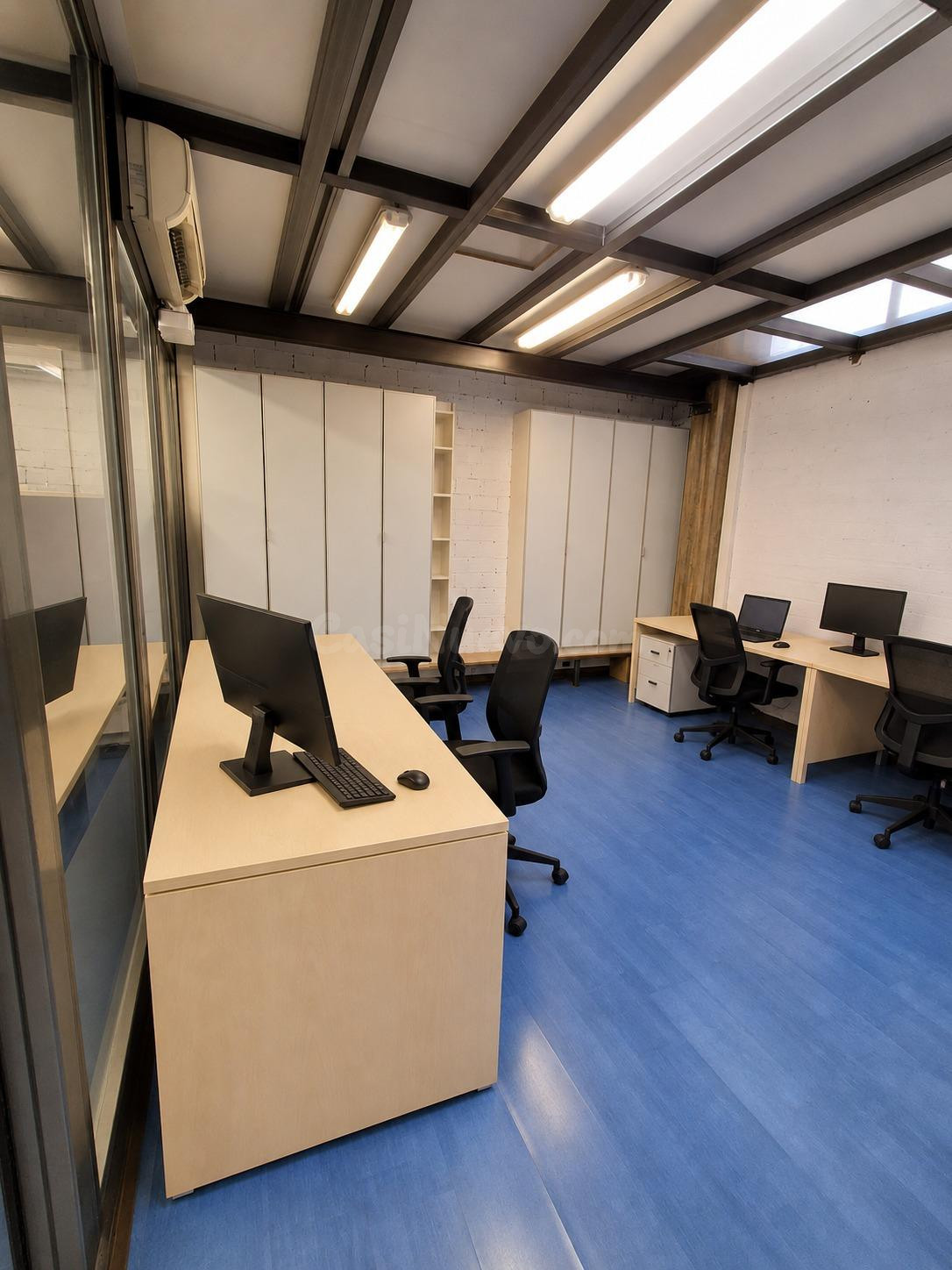 Se alquila despacho privado en centro de negocios especializ - foto 2