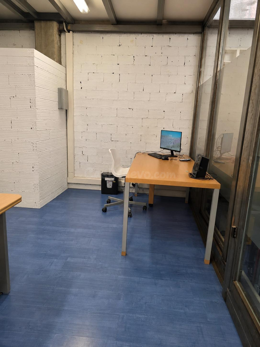 Se alquila despacho privado en centro de negocios especializ - foto 4