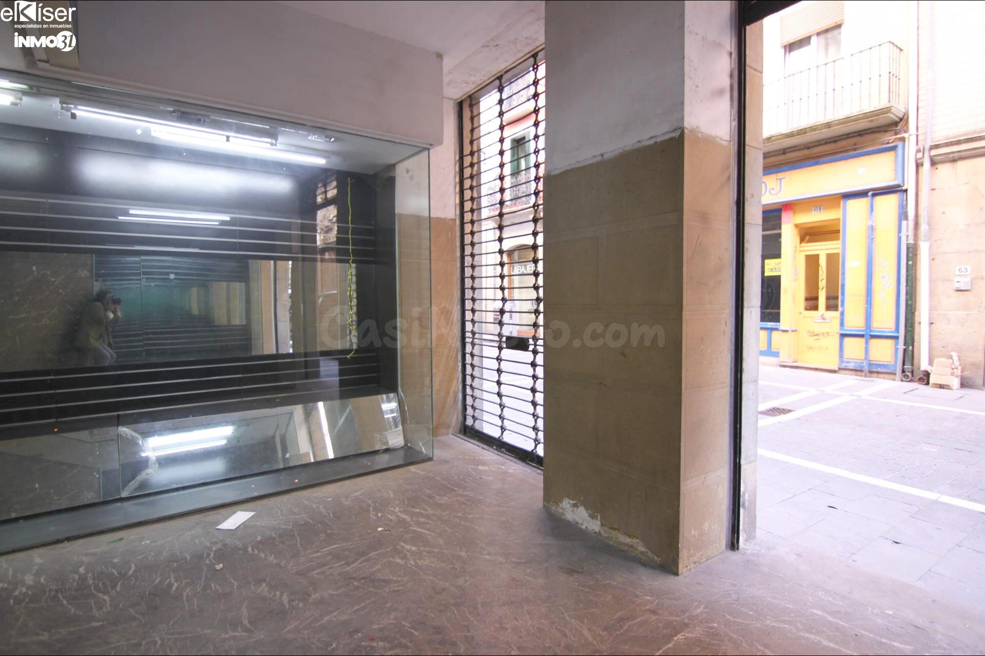 Ekiser vende local en Calle Mayor Pamplona - foto 3