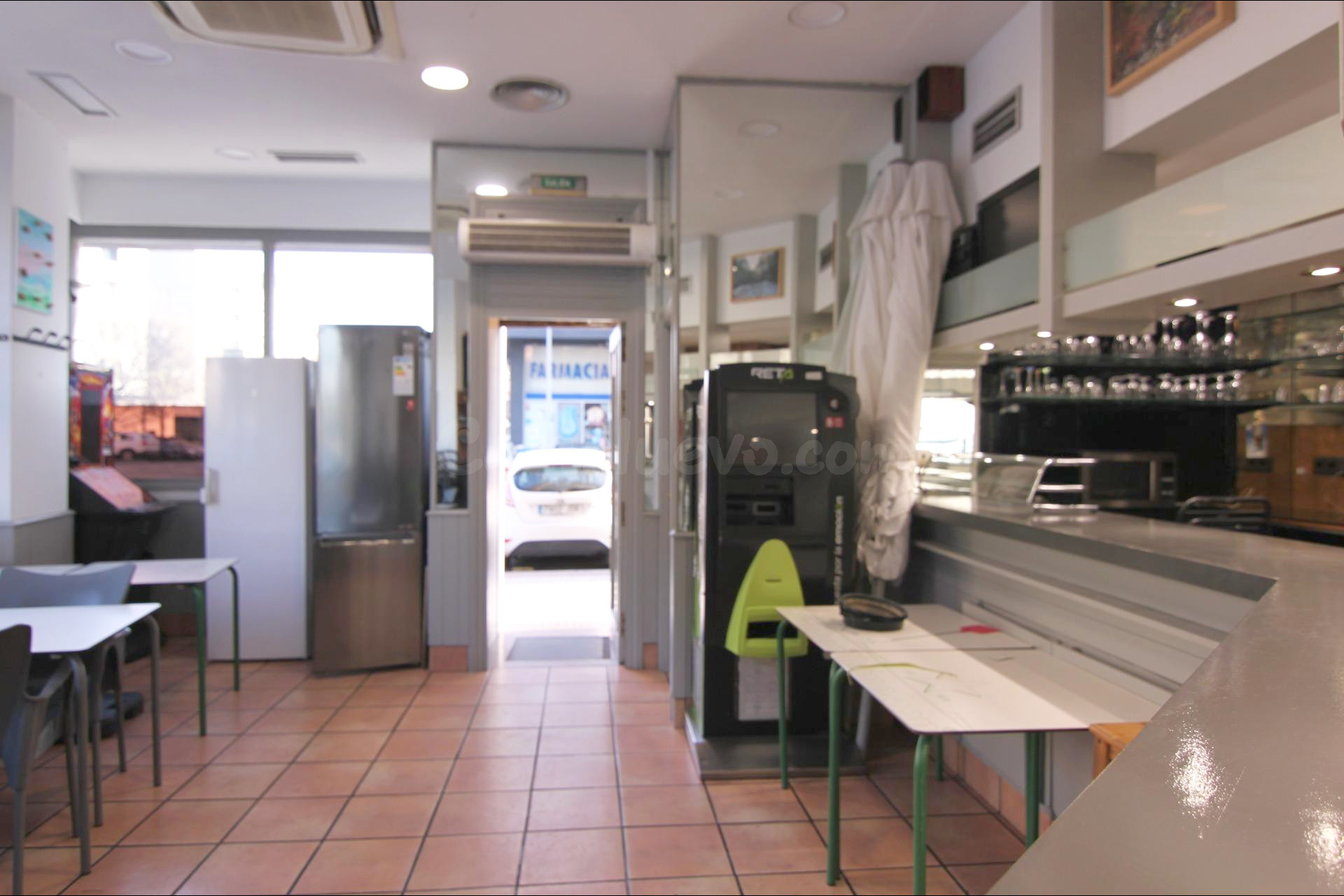 Se vende Bar con salida de humos en zona de la Vaguada - foto 5
