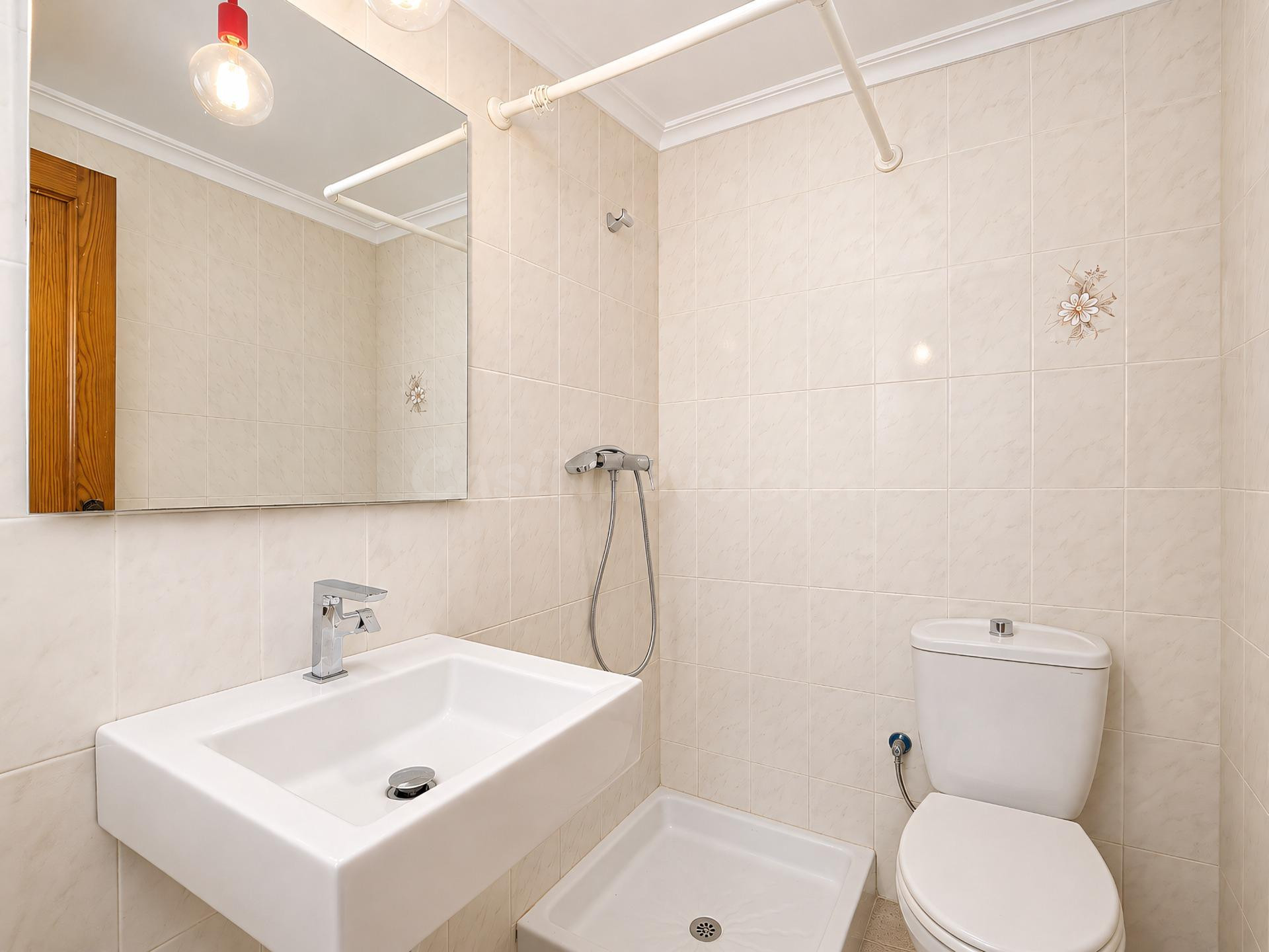 Piso en Venta en Calle Joan Tur Tur. - foto 3