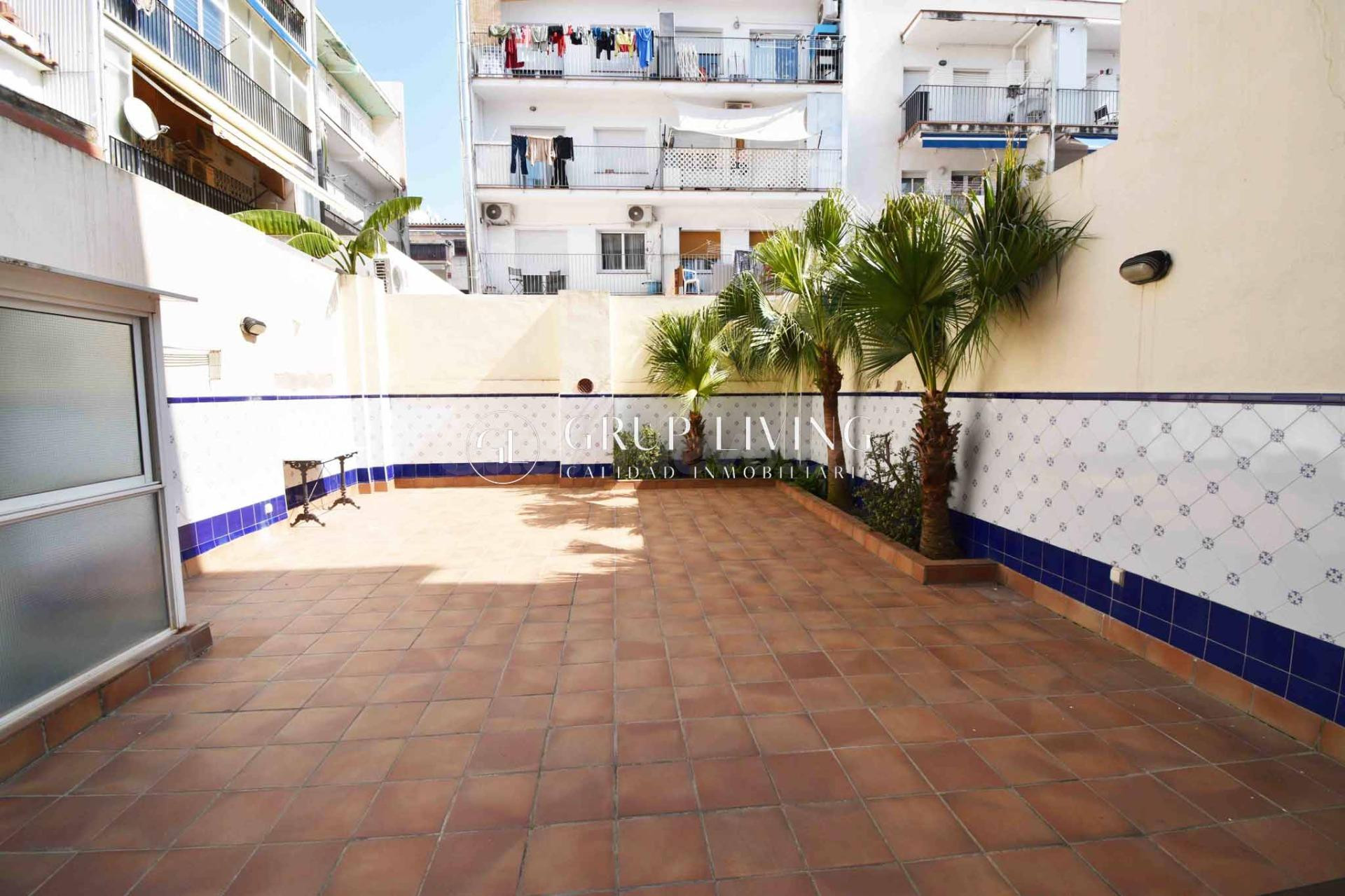 PLANTA BAJA IDEAL PARA PASAR UNAS VACACIONES EN SITGES - foto 2