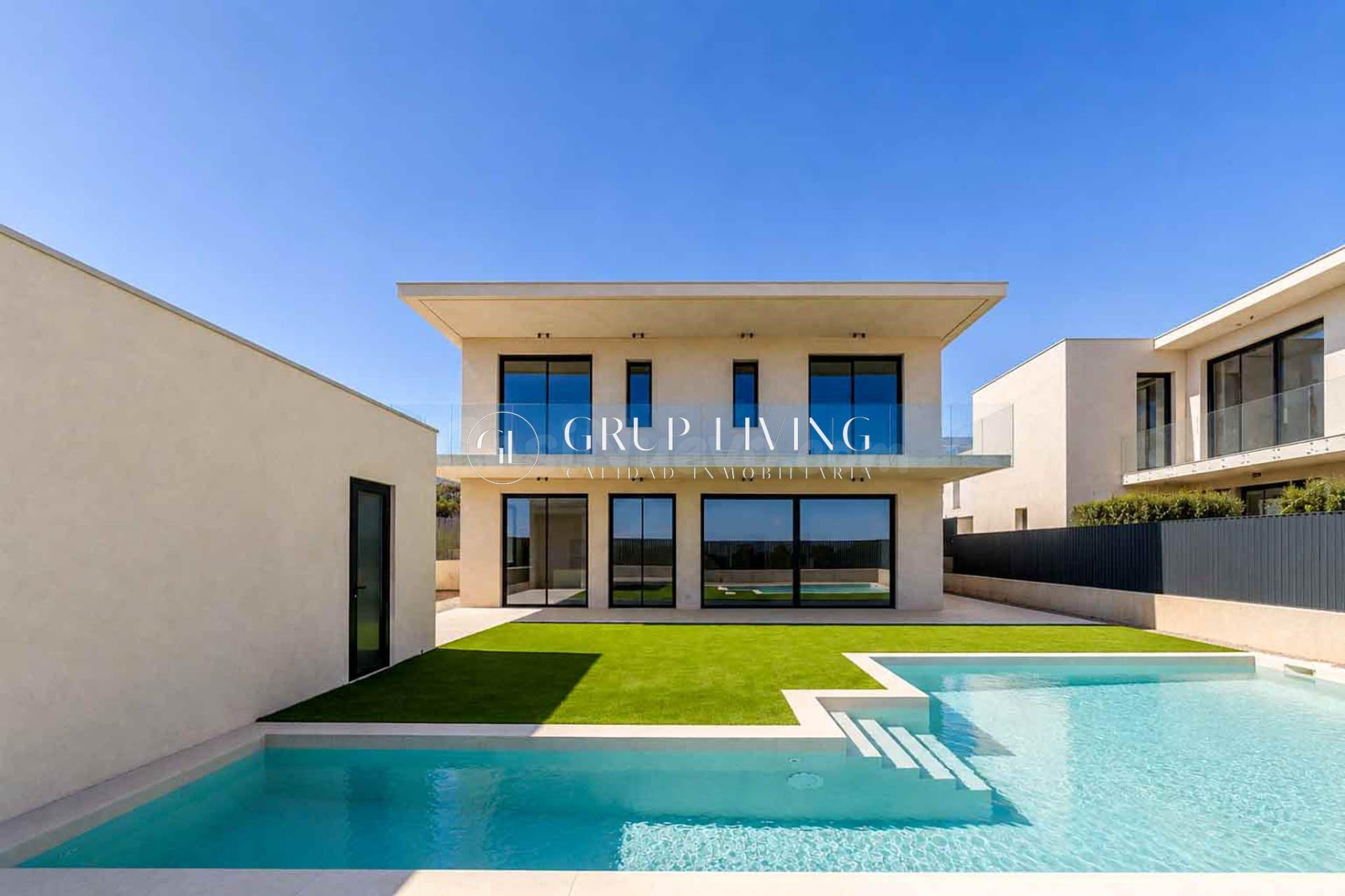 CASA EN LA PLANA