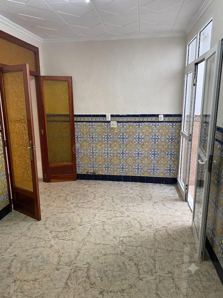 CASA EN BUEN ESTADO EN GUADASSUAR - foto 3