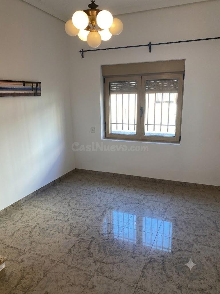 CASA EN BUEN ESTADO EN GUADASSUAR - foto 5
