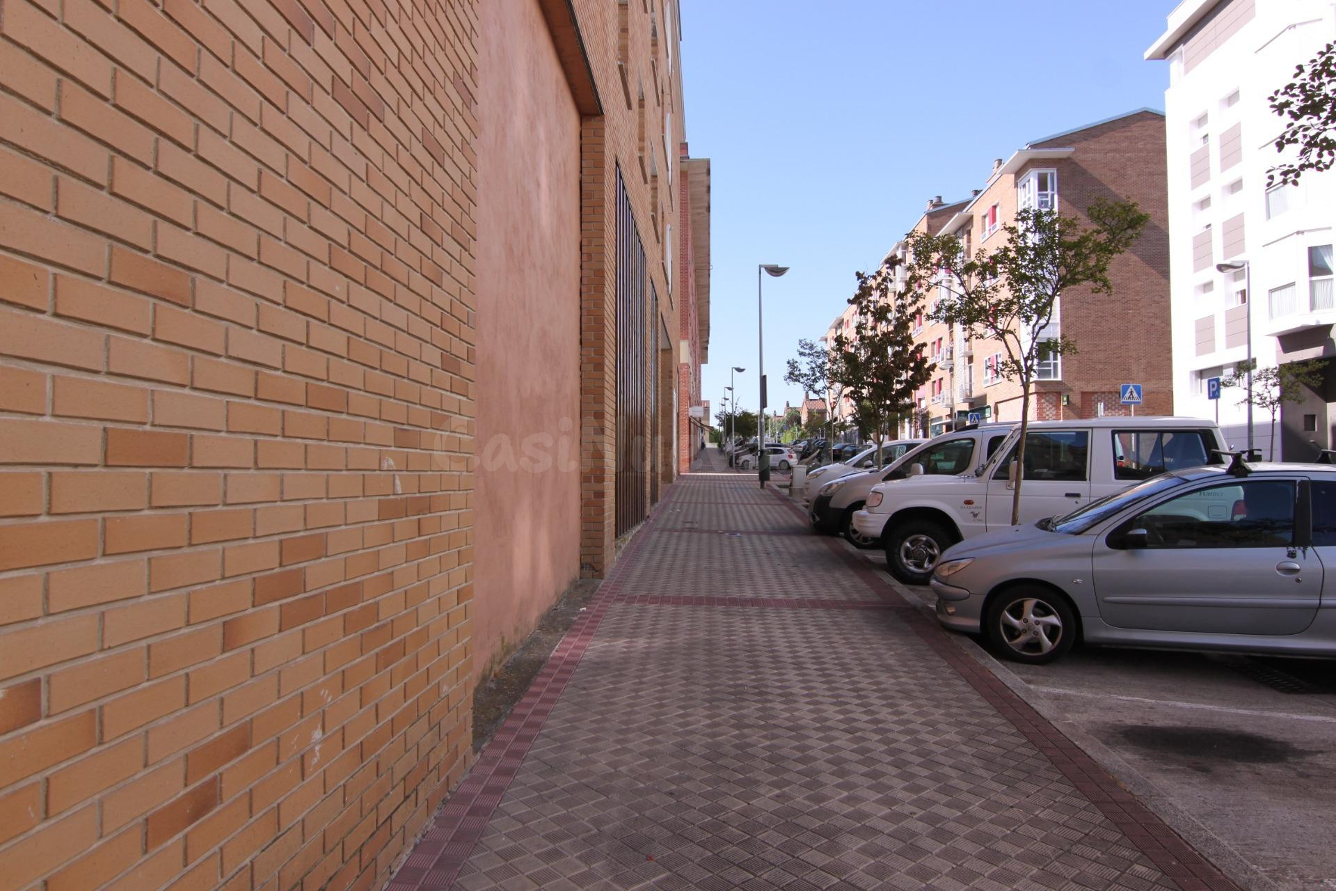 Ekiser vende local en Mendillorri
