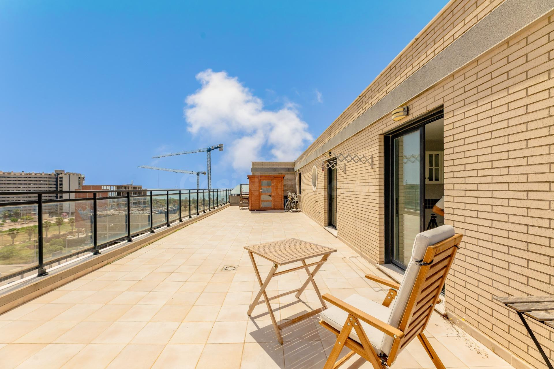 EXCLUSIVO ÁTICO CON 113 M2 DE TERRAZAS, VISTAS PANORÁMICAS Y