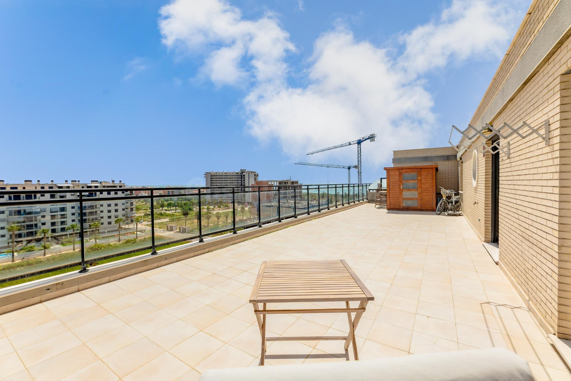 EXCLUSIVO ÁTICO CON 113 M2 DE TERRAZAS, VISTAS PANORÁMICAS Y - foto 3