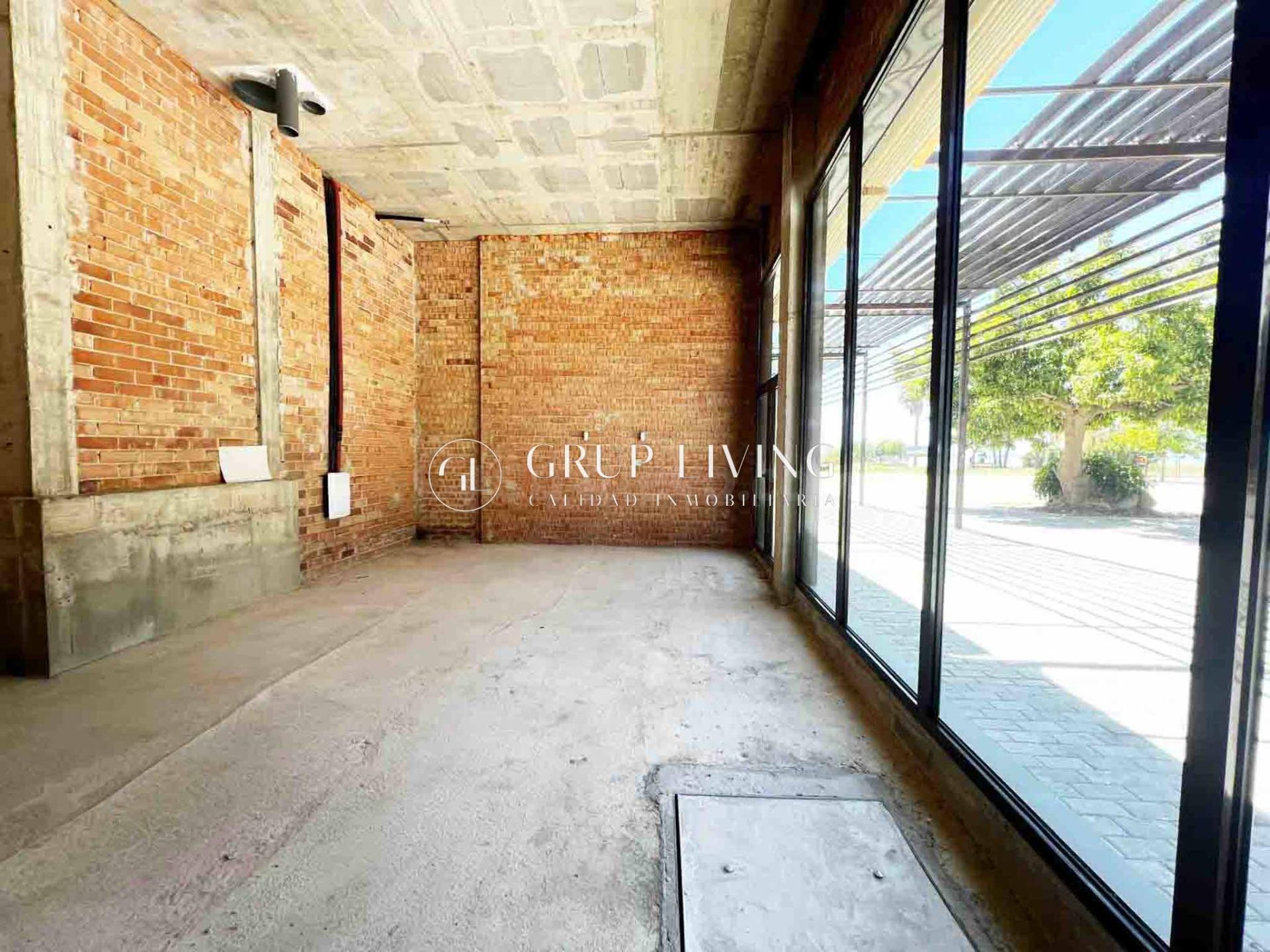 LOCAL COMERCIAL DE OBRA NUEVA JUNTO AL PASEO Y LA PLAYA - foto 5