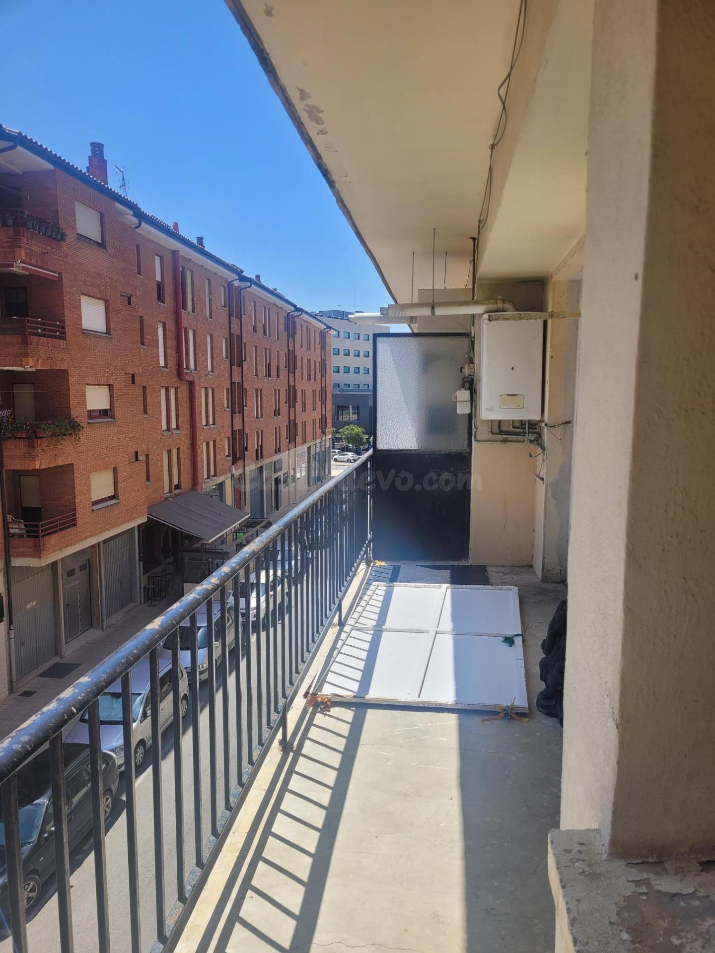 VIVIENDA SEMI REFORMADA - foto 4