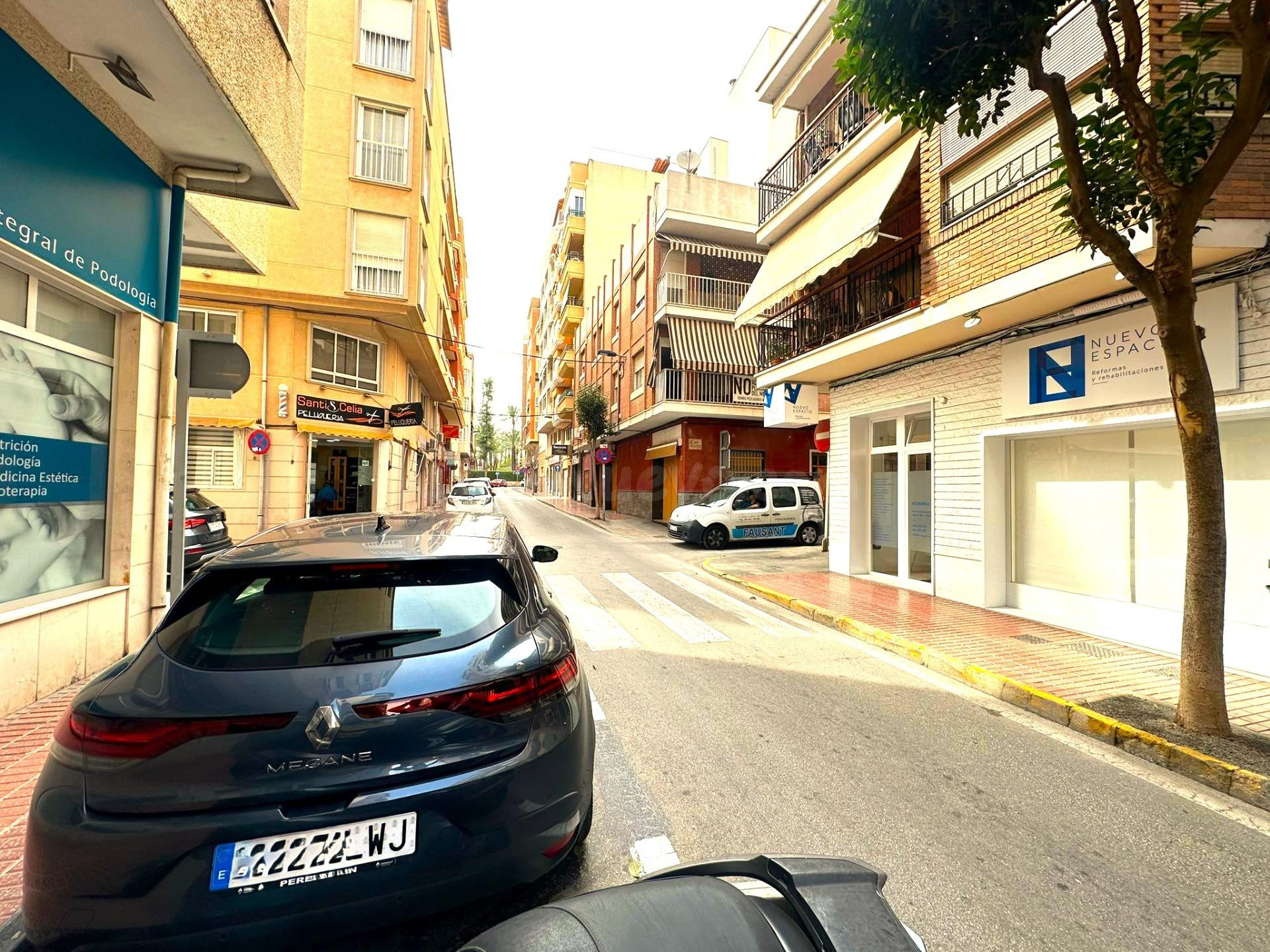 LOCAL COMERCIAL EN PLENO CENTRO - foto 4