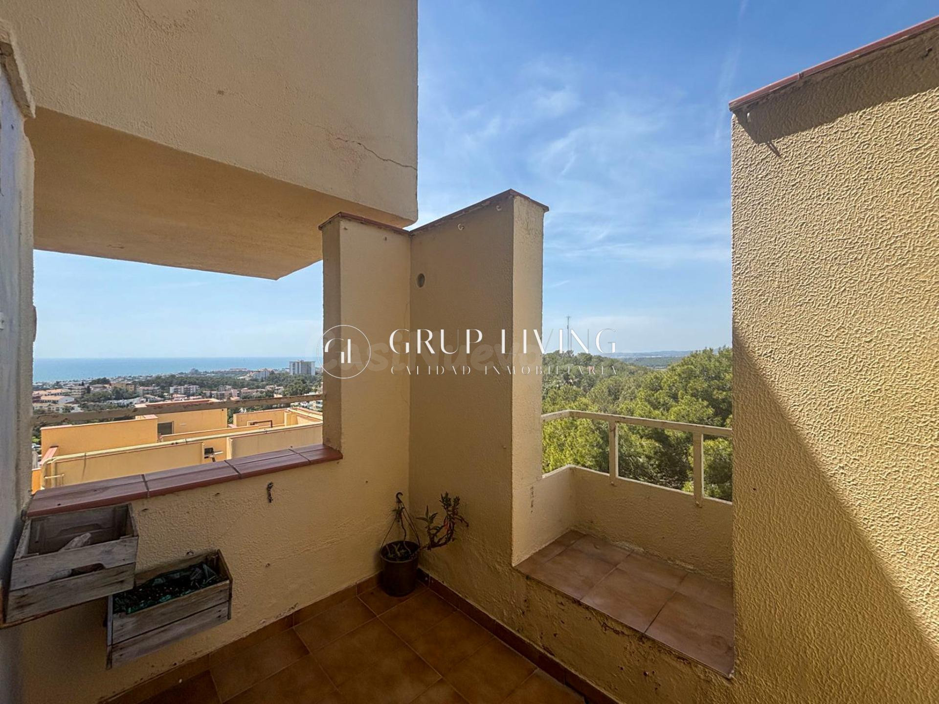 GRAN OPORTUNIDAD; PISO CON TERRAZA Y ESPECTACULARES VISTAS A - foto 2