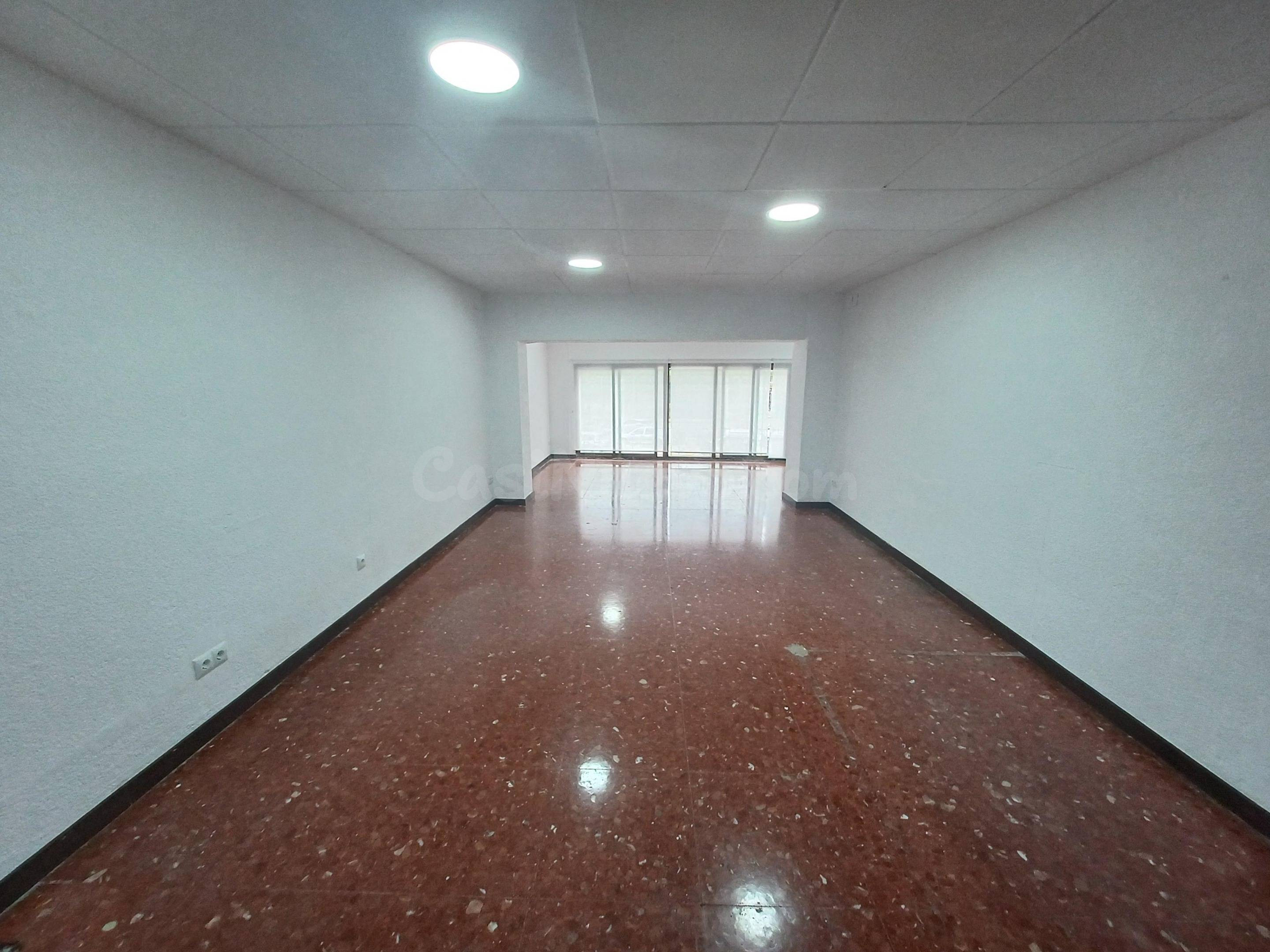 ¡OFICINA EN EDIFICIO INDUSTRIAL, CONTÁCTANOS! - foto 2