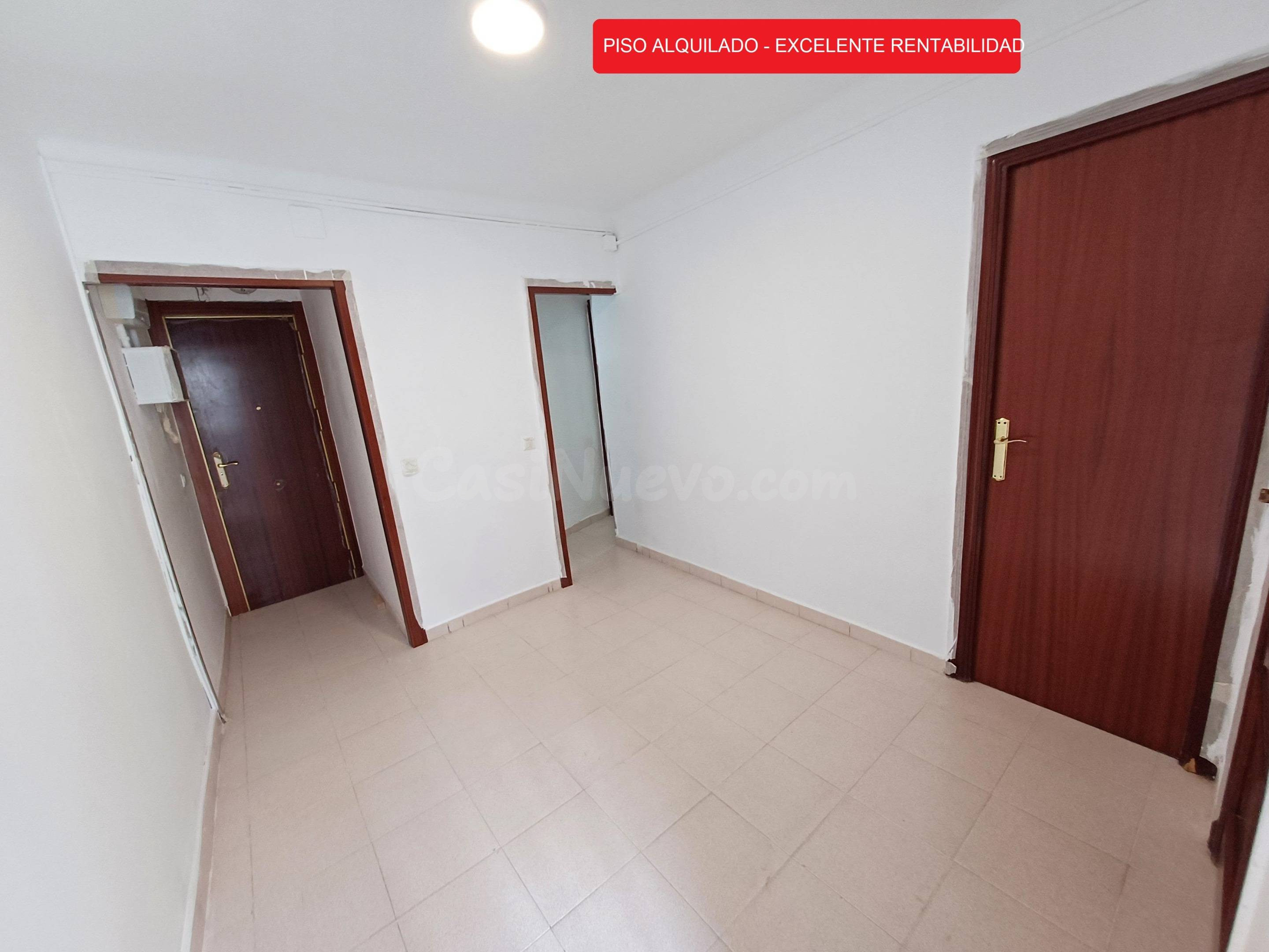 OPORTUNIDAD INVERSORES - PISO ALQUILADO DE 2 HAB. CON ALTA R - foto 2