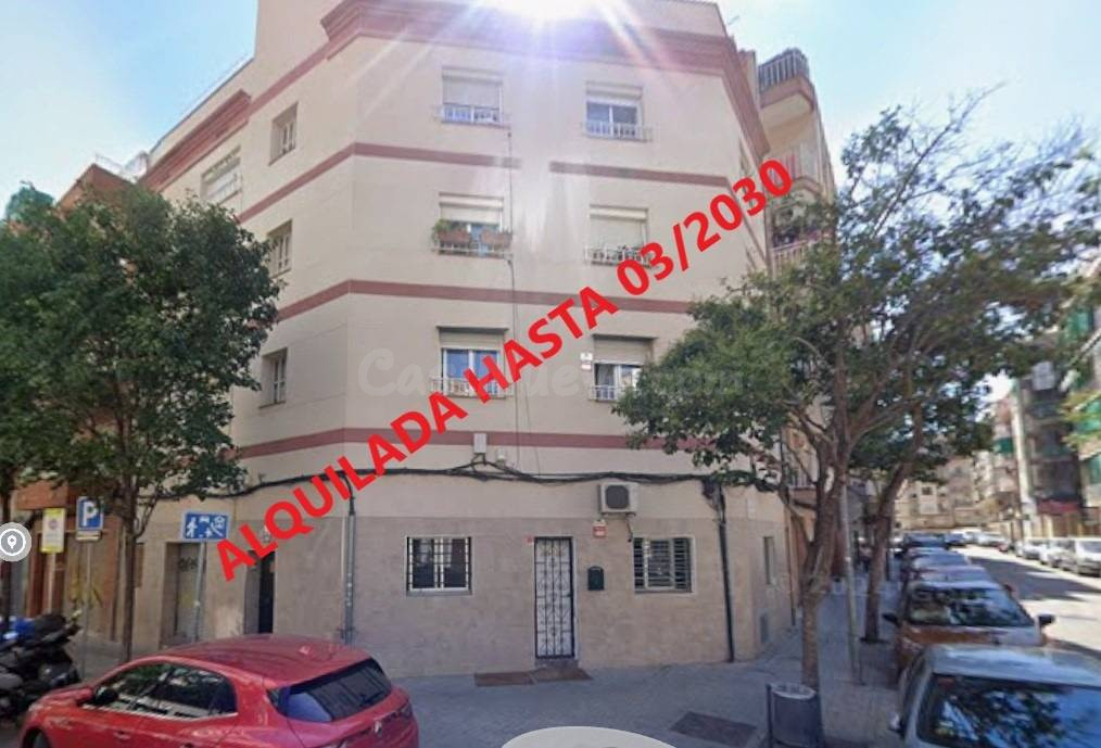 PLANTA BAJA CON ACCESO DIRECTO CALLE