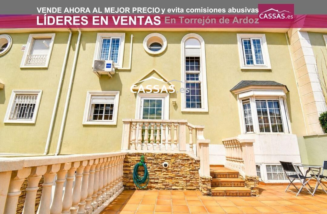 Chalet en TORRENIEVE  - 4 habitaciones, 4 baños, garaje y pi - foto 3