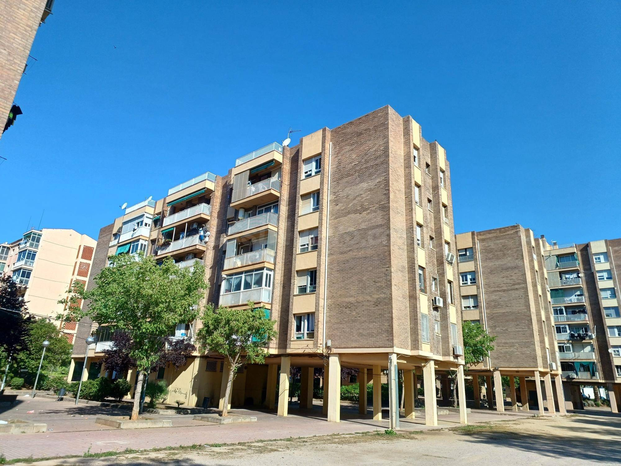 OPORTUNIDAD INVERSORES - PISO TODO EXTERIOR CON BALCÓN - foto 3